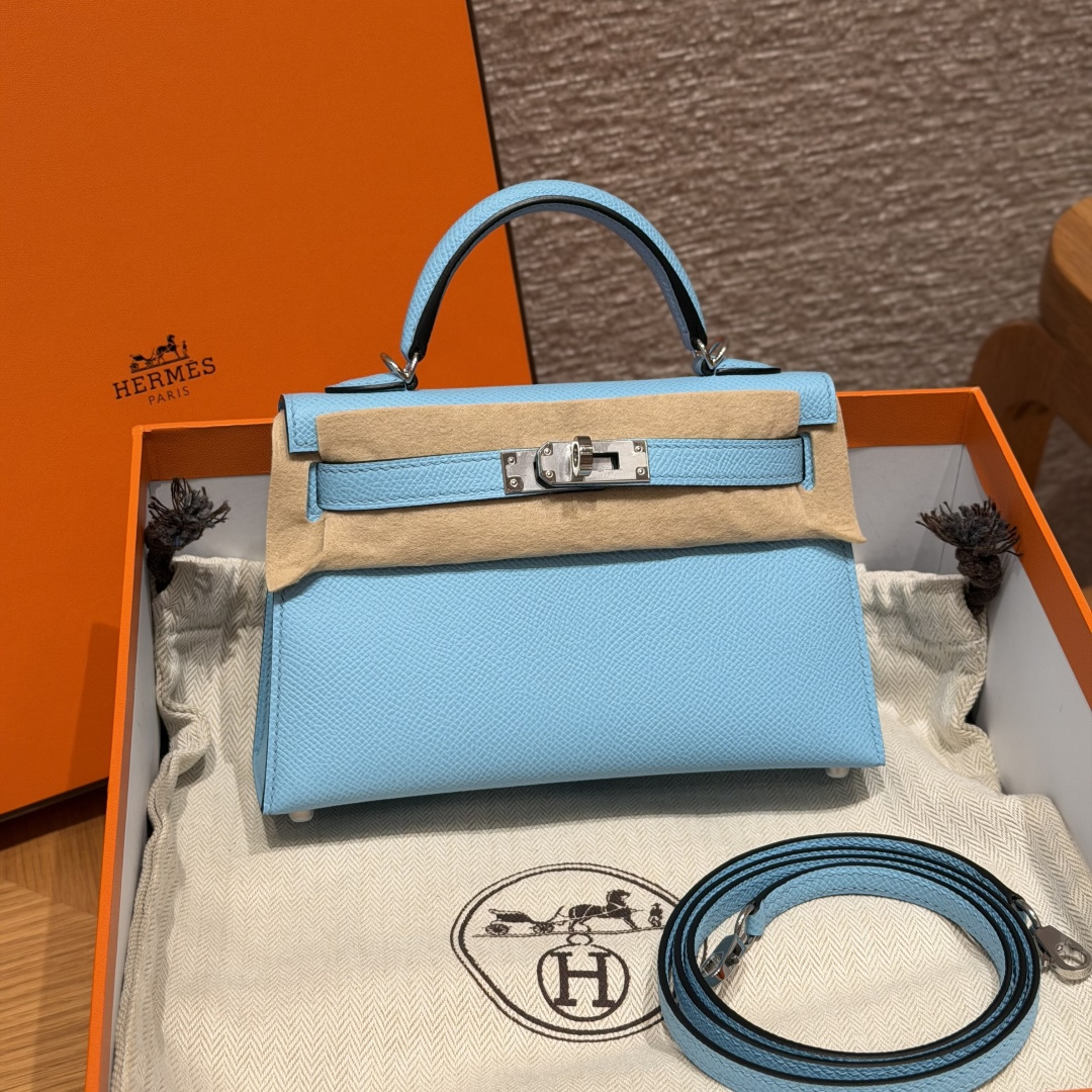 NO:852219,Kelly 19cm second generation, wine and candy blue, original cowhide leather palm print imported from France, gold buckle, high-end hand-made exclusive custom-made hand-made nails, hand-engraved hardware, stainless steel diode 18k hardware, Hermes, hermes, cowhide, Hermes,19860909Kelly 19cm二代,酒糖果蓝,法国进口原厂牛皮掌纹,金扣,高级全手工专属定制纯手工手打钉,手刻五金,精钢电渡18k五金,爱马仕,hermes,cowhide,Hermes,,Bag