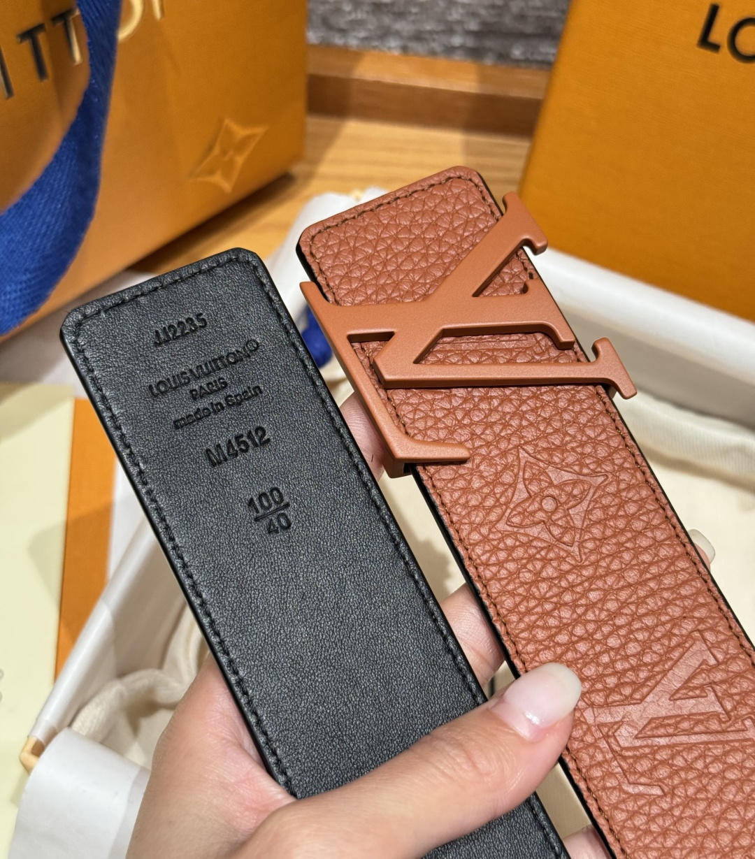 루이비통 JD350 타우릴롱 리버시블 가죽 벨트 상세 이미지 6