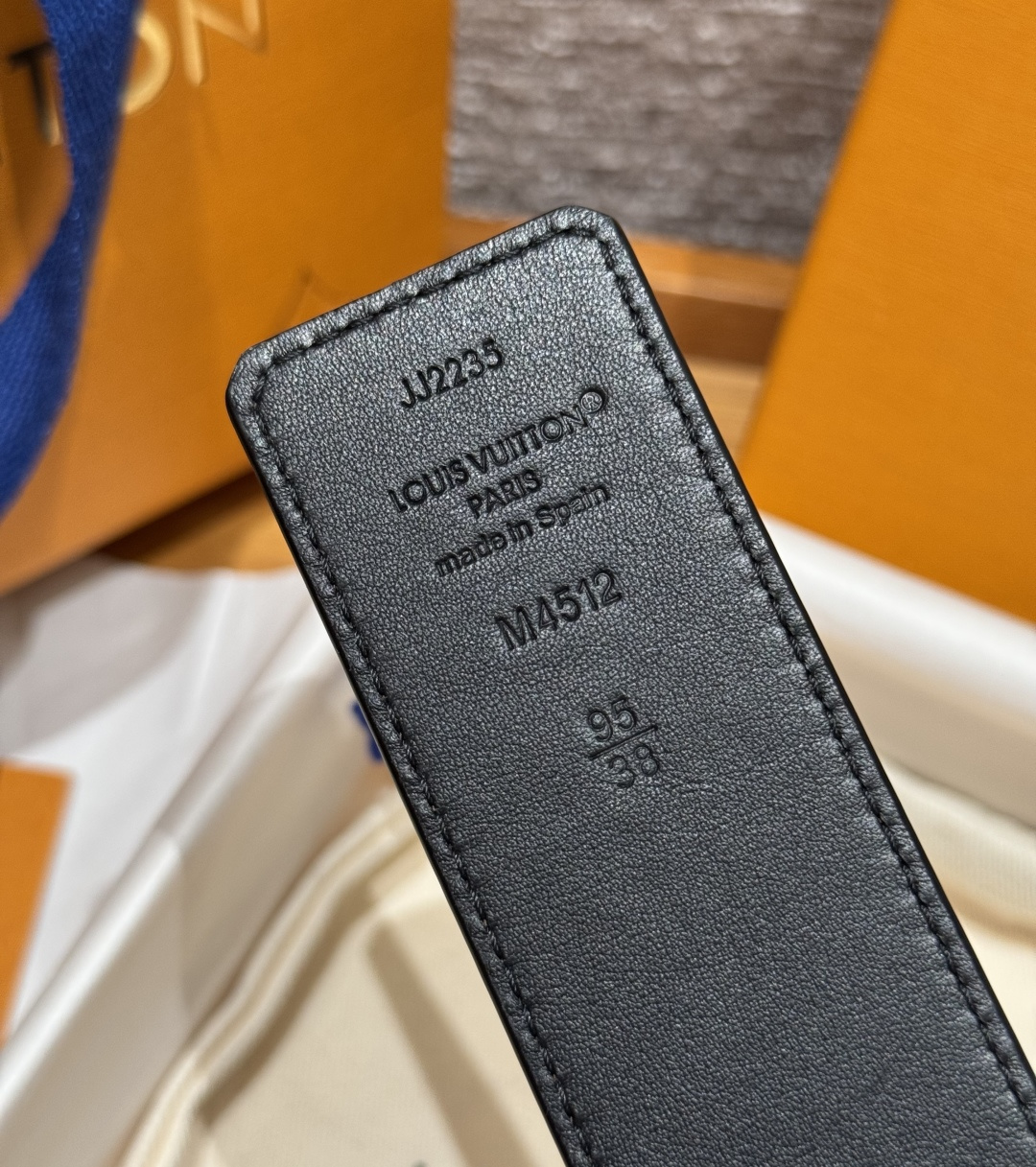 루이비통 JD350 타우릴롱 40mm 리버시블 벨트 상세 이미지 9