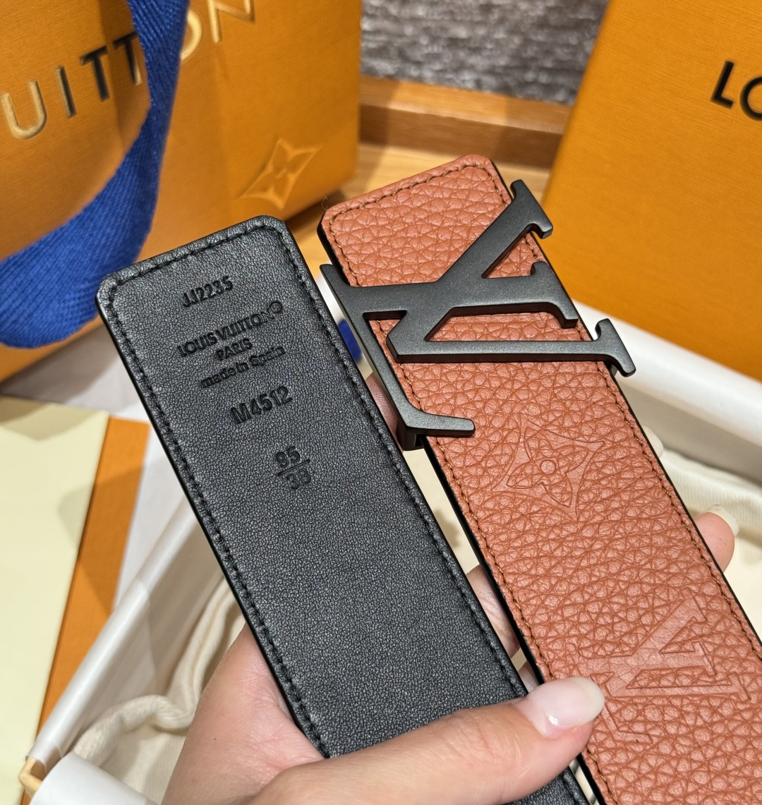 루이비통 JD350 타우릴롱 40mm 리버시블 벨트 상세 이미지 6