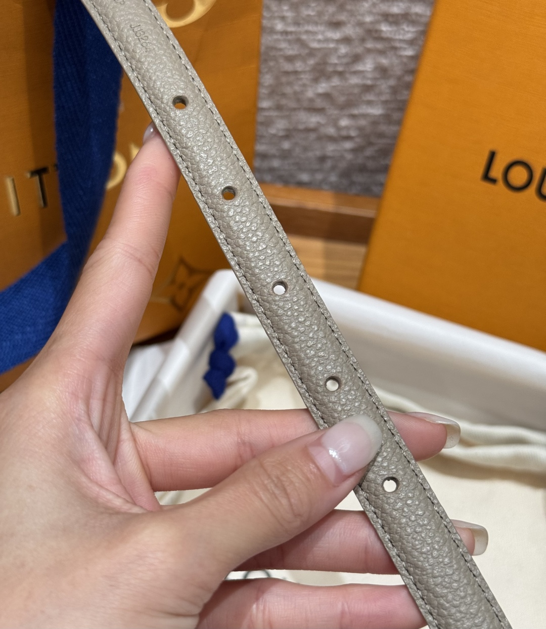 루이비통 미니 플라워그램 15mm 리버시블 벨트 상세 이미지 8