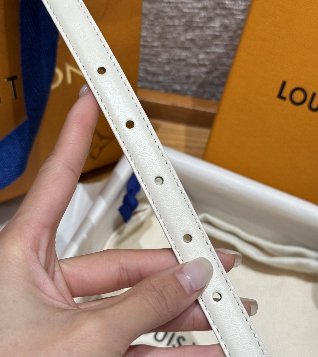 루이비통 미니 플라워그램 15mm 양면 벨트 상세 이미지 7