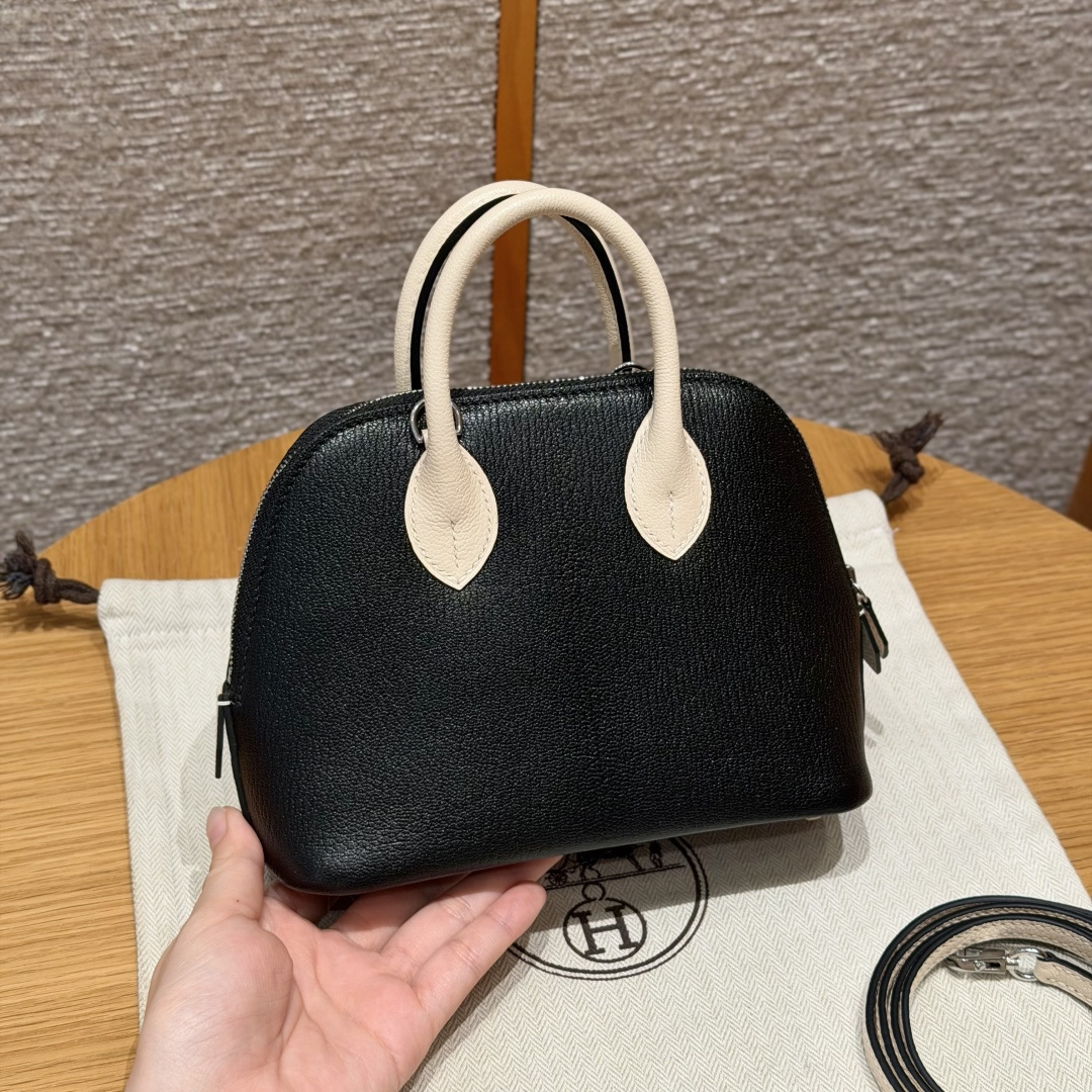 Hermès Mini Bolide 18cm (Noir)