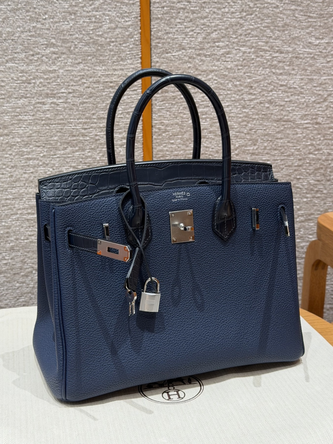 Hermès Birkin Touch 30cm (Blue saphir)