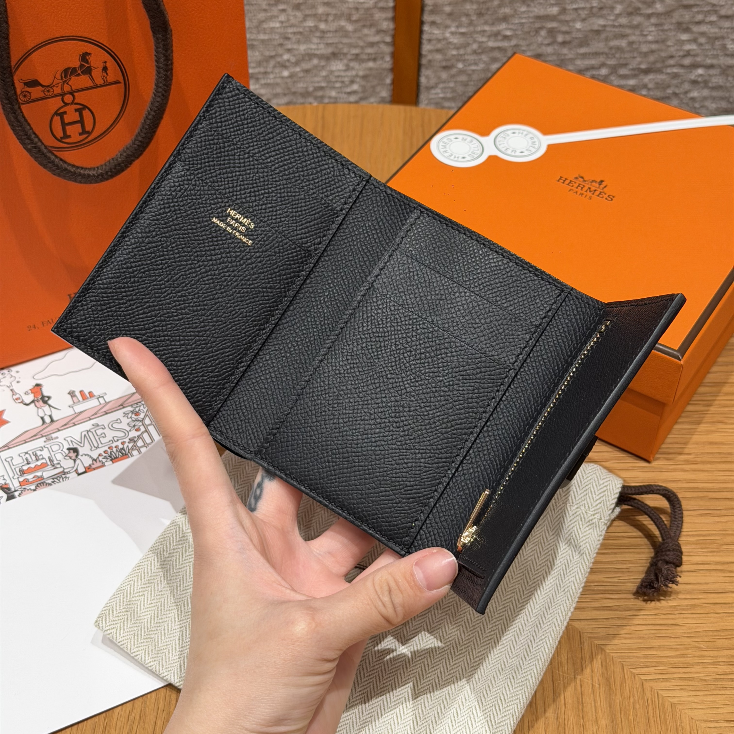 에르메스 지갑 135077 Hermes Wallet 썸네일 이미지