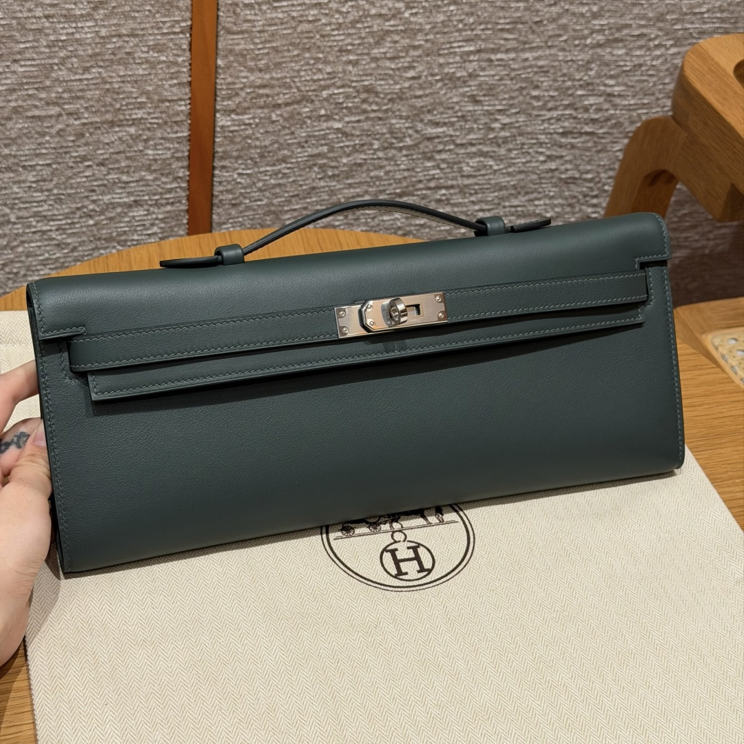 Hermès Kelly cut 31cm (Vert Mangrove)