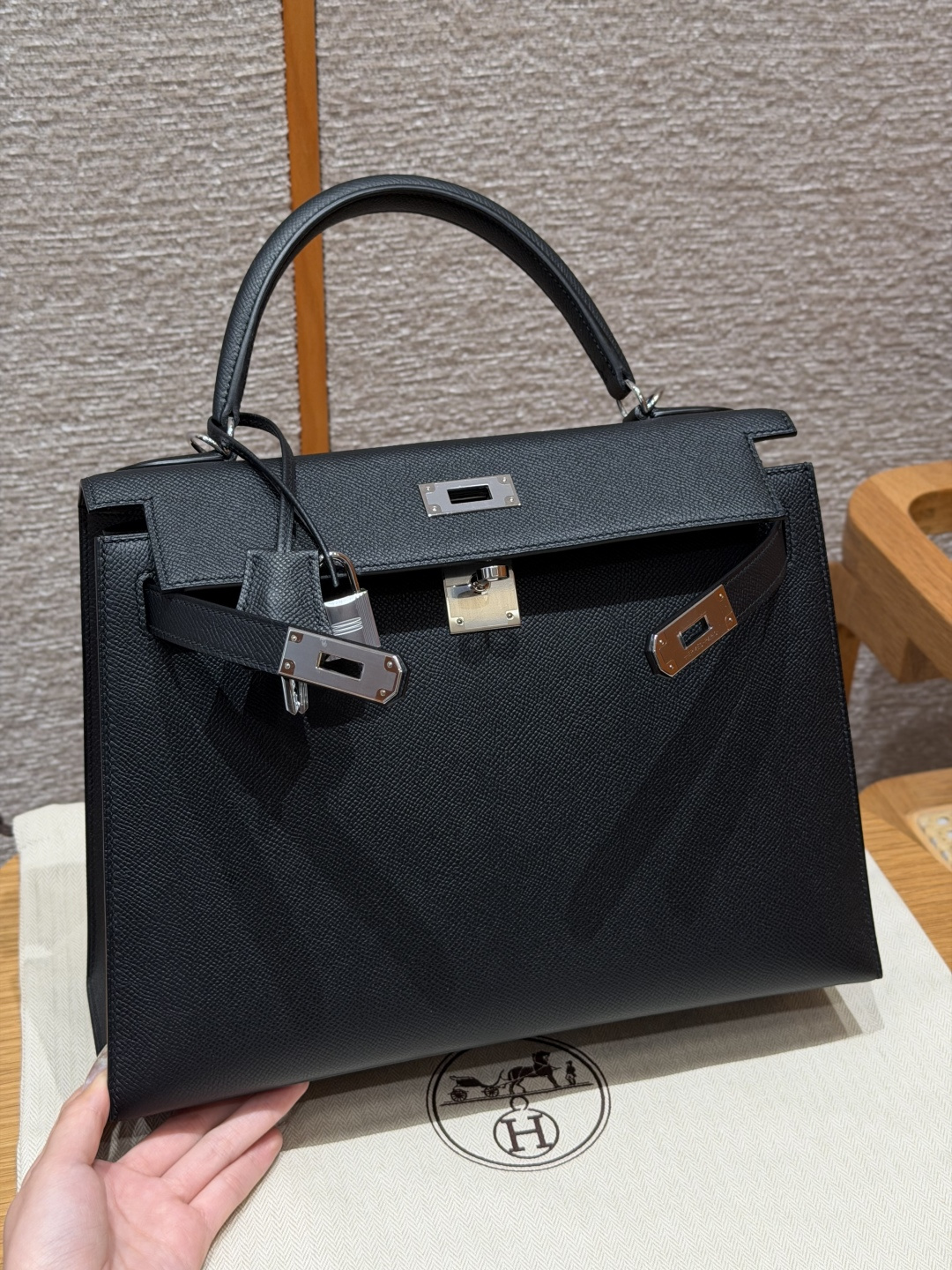 Hermès Kelly 32cm (noir)