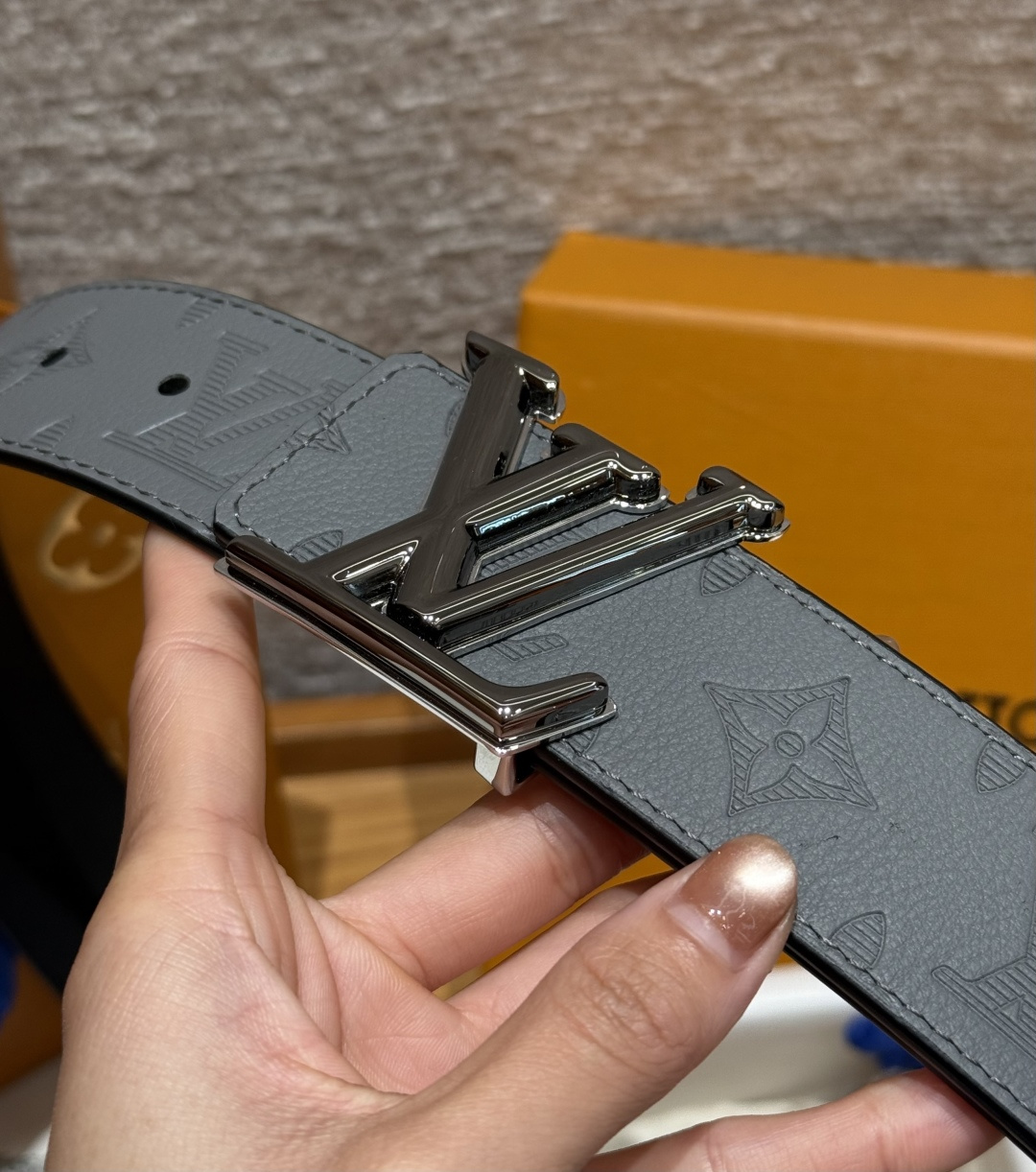 루이비통 피라미드 40mm 리버시블 벨트 상세 이미지 9
