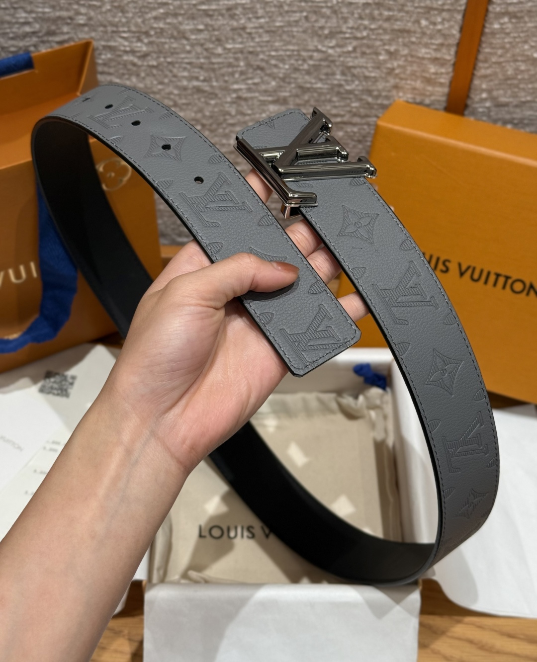 루이비통 피라미드 40mm 리버시블 벨트 상세 이미지 3