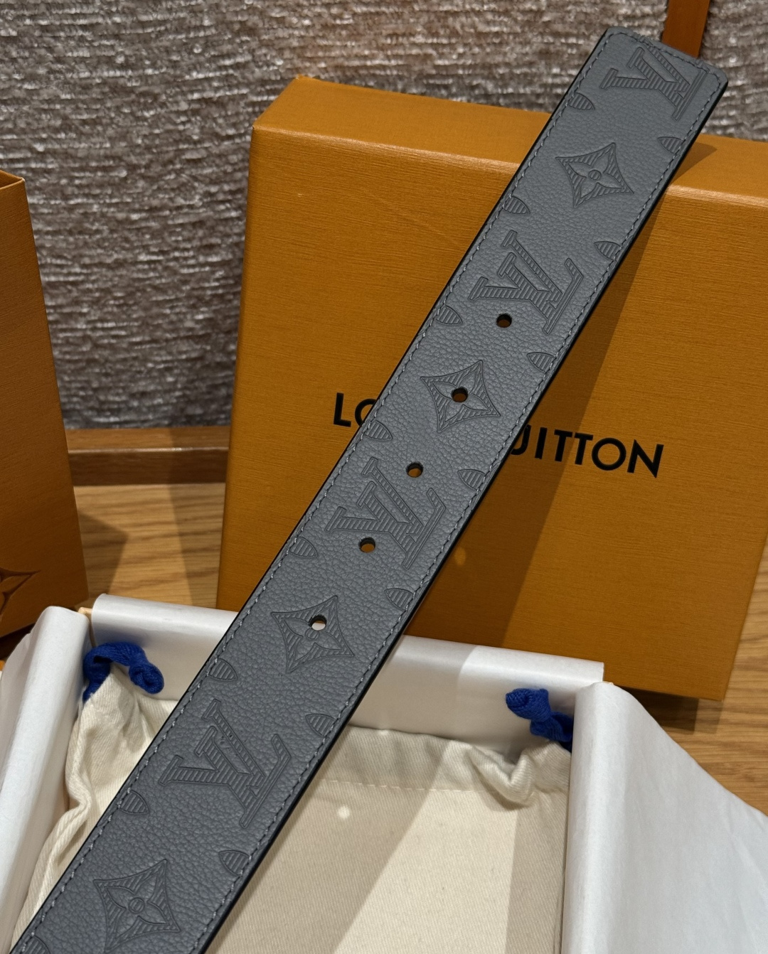 루이비통 피라미드 40mm 리버시블 벨트 상세 이미지 6