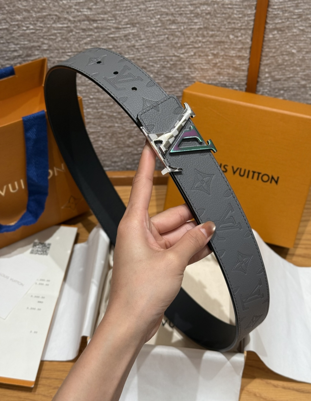 루이비통 피라미드 40mm 리버시블 벨트 상세 이미지 8