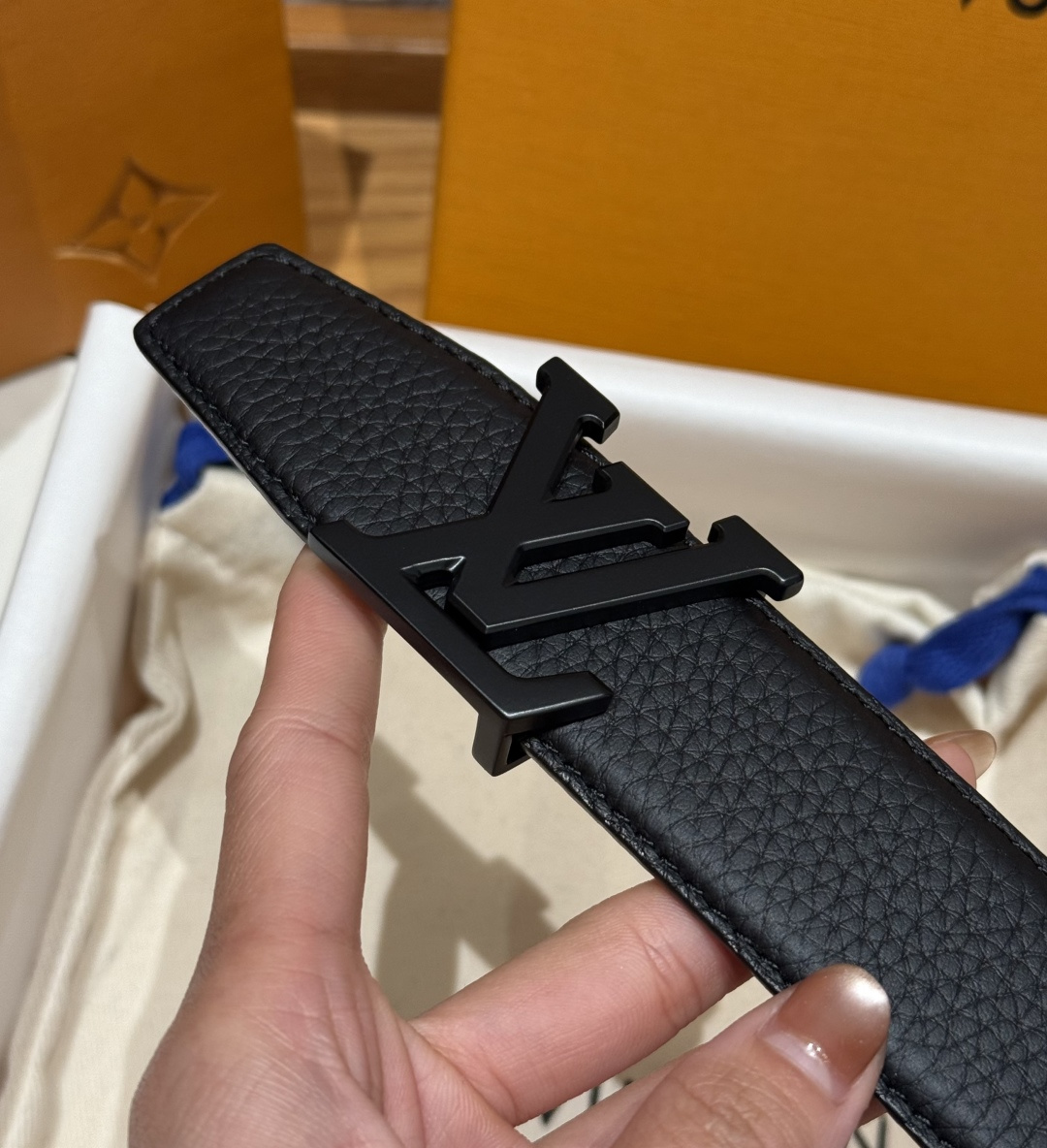 루이비통 이니셜 40mm 리버시블 가죽 벨트 상세 이미지 5