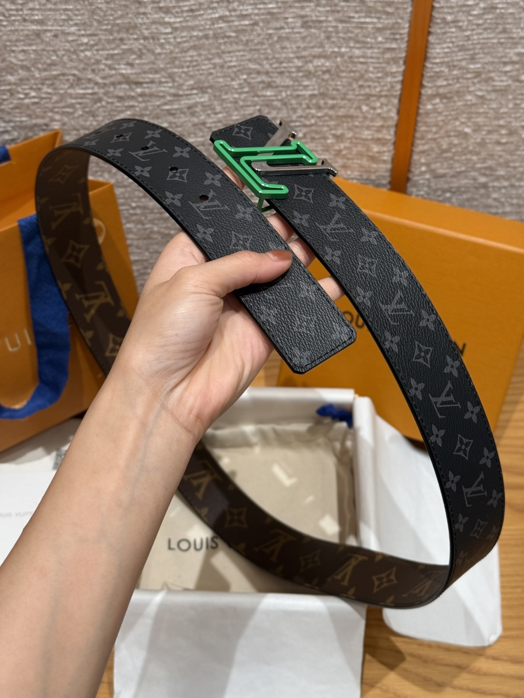루이비통 컬러 블록 양면 벨트 상세 이미지 5