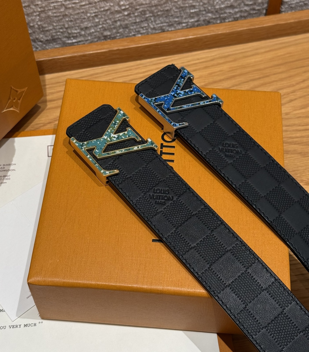 루이비통 클래식 엠보싱 벨트 40mm 상세 이미지 5