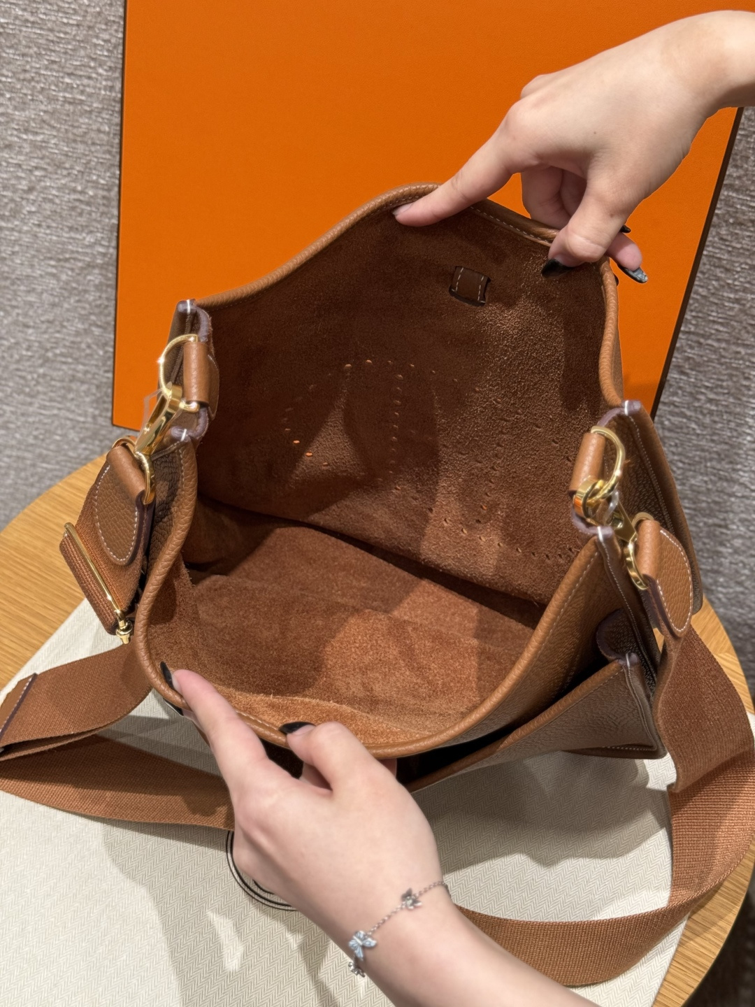 Hermès Evelyne 33cm (gold)