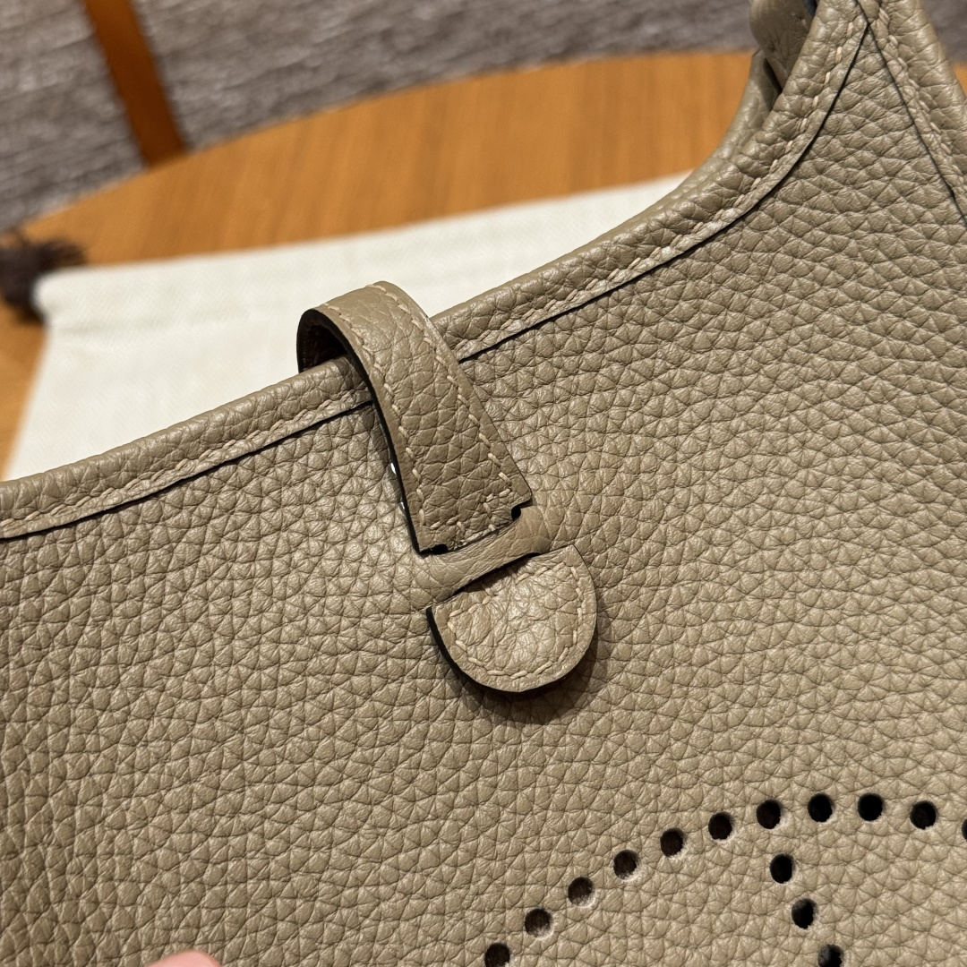Hermès Evelyne 16cm (Beige Marfa)