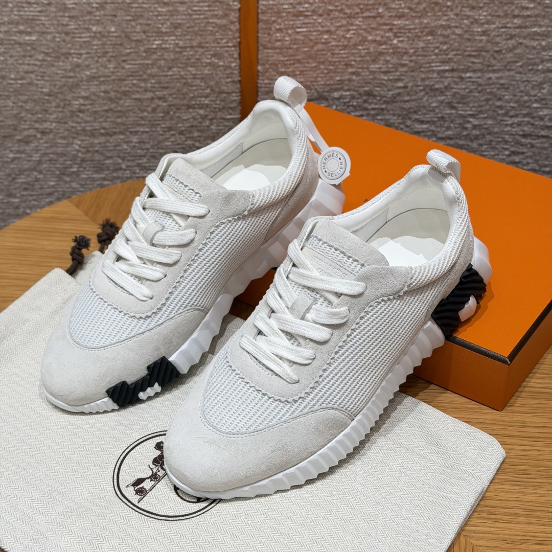 Hermes Bouncing klassiek model volledig vernieuwd damesmodel  kalfsleer en suède geitenleer sportschoenen