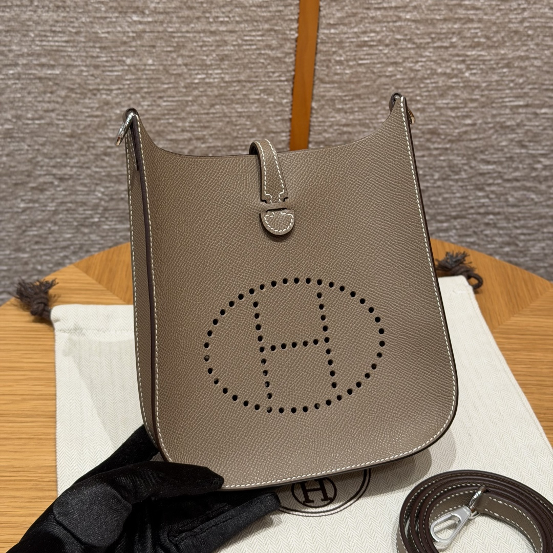 Hermès Evelyne 16cm (Etoupe)