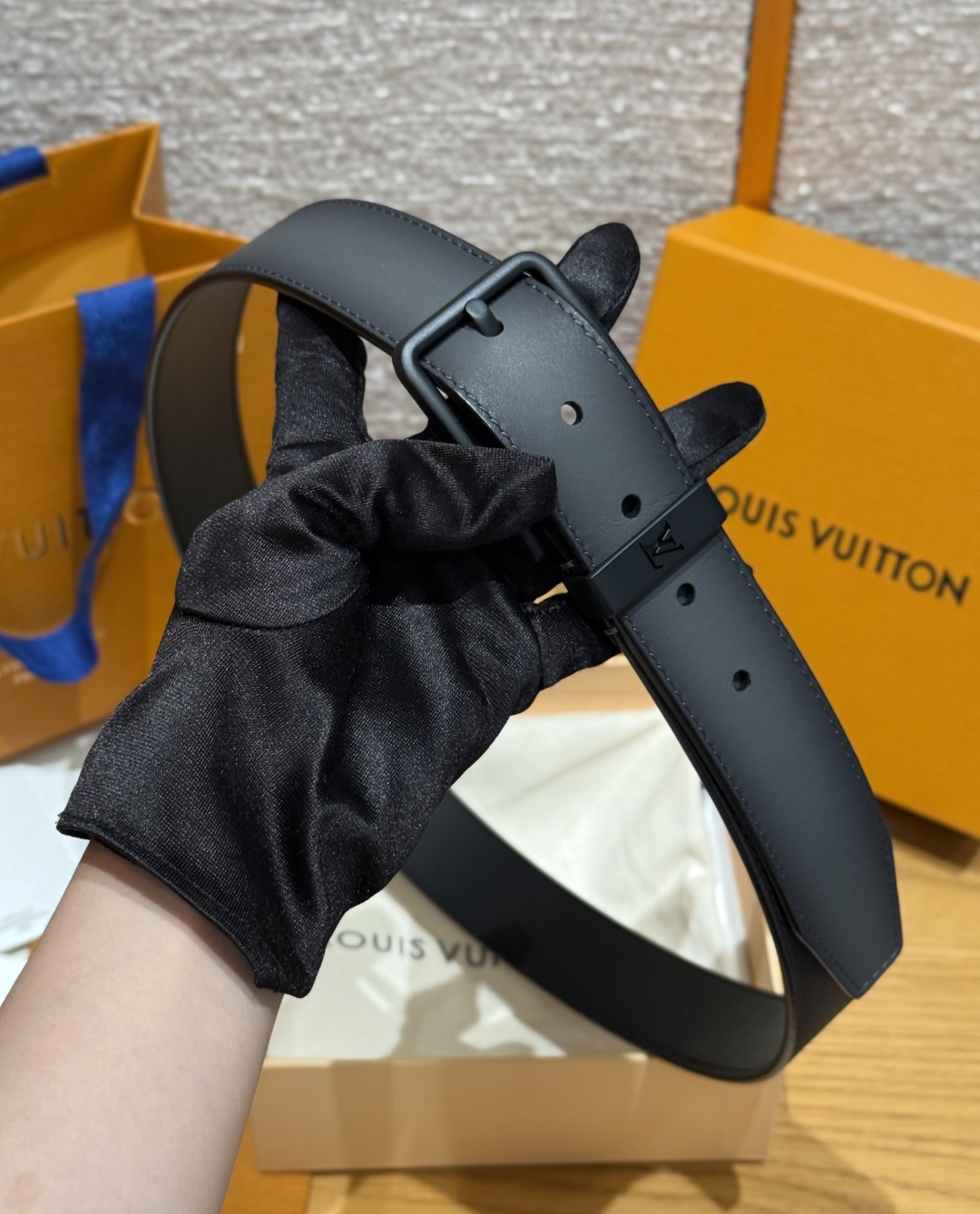 루이비통 폰누프 35mm 소가죽 벨트 상세 이미지 9