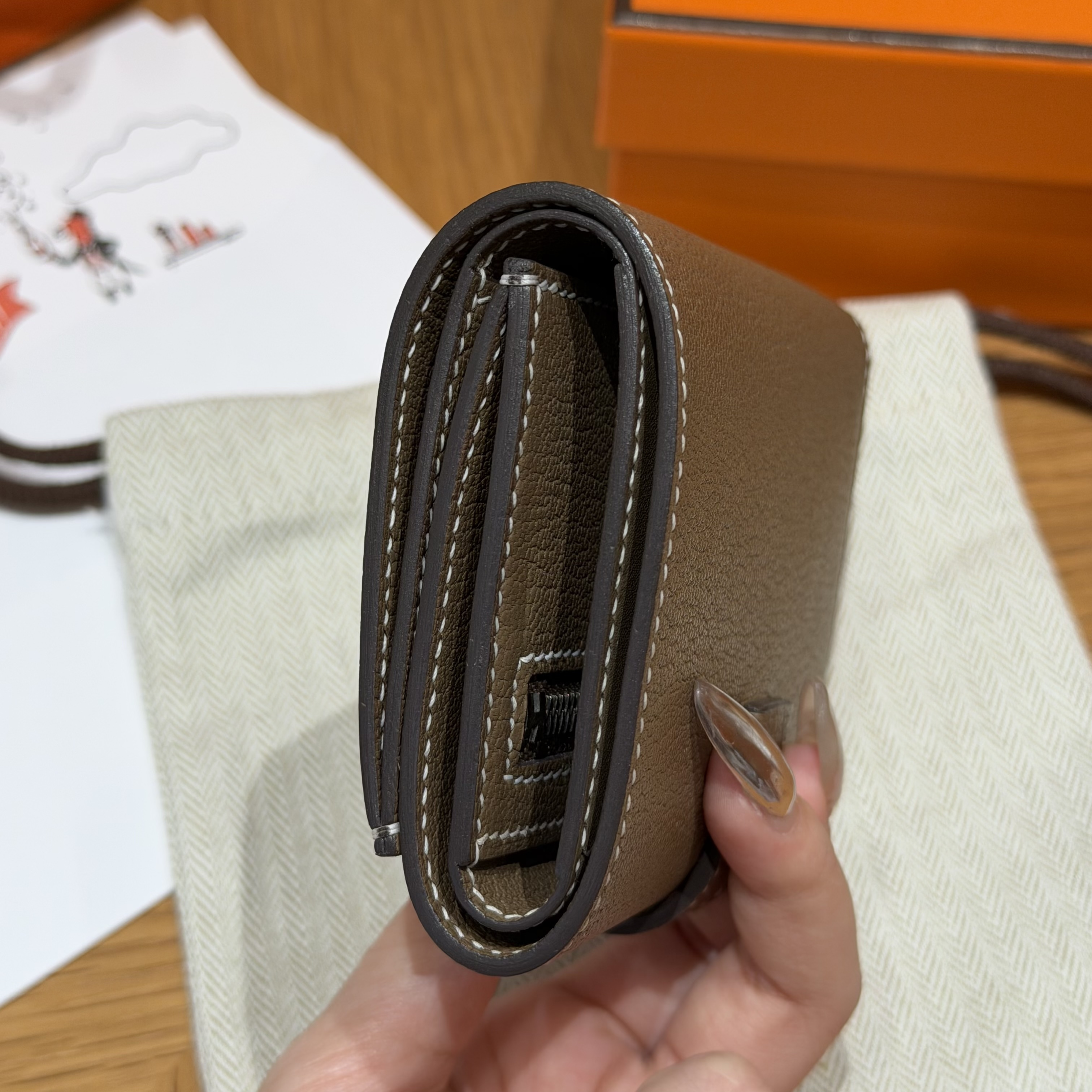에르메스 지갑 135059 Hermes Wallet 썸네일 이미지