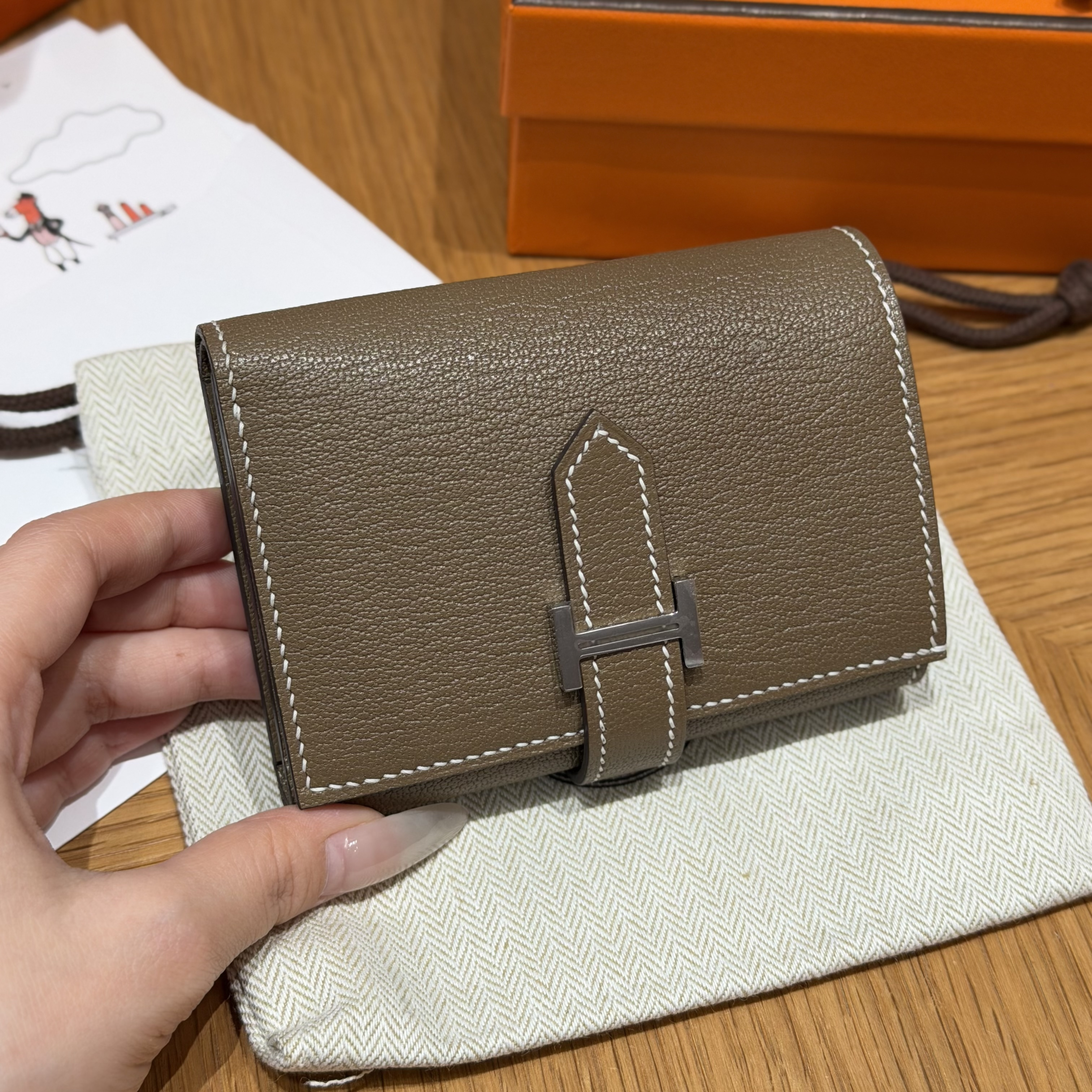 에르메스 지갑 135059 Hermes Wallet 썸네일 이미지