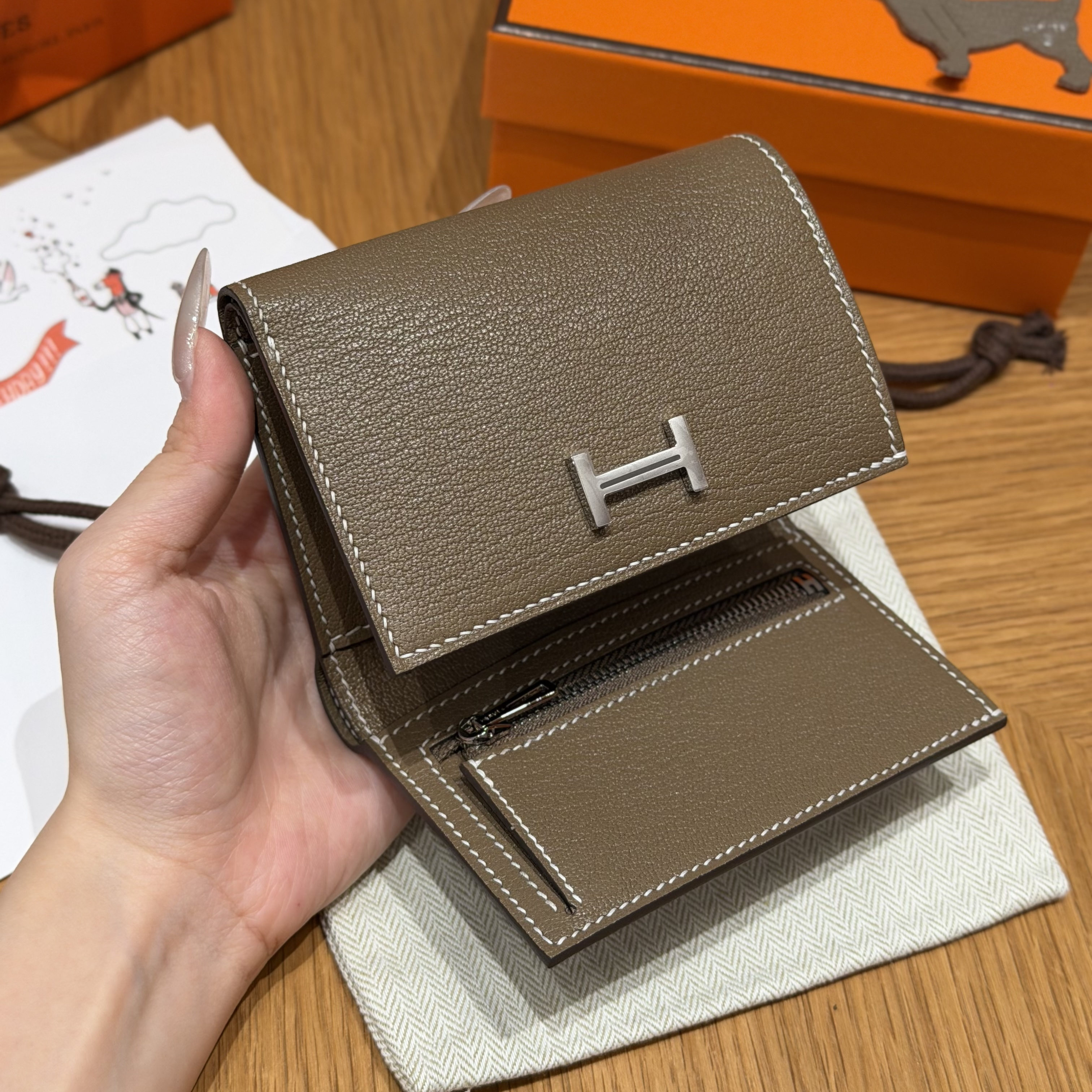 에르메스 지갑 135058 Hermes Wallet 썸네일 이미지