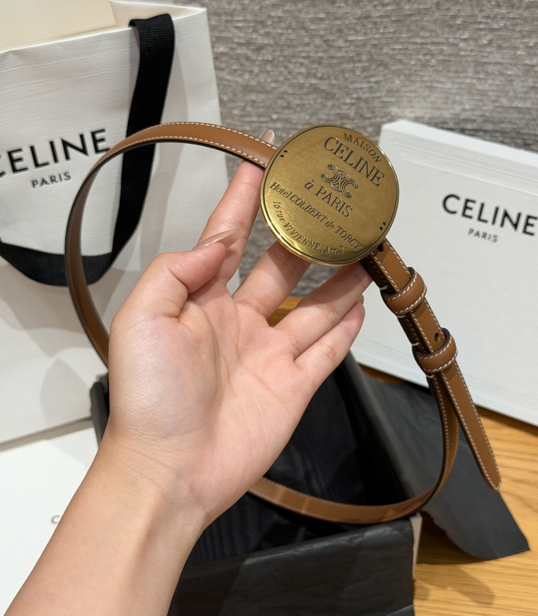 셀린느 메종 13mm 소가죽 벨트 골드 버클 상세 이미지 4