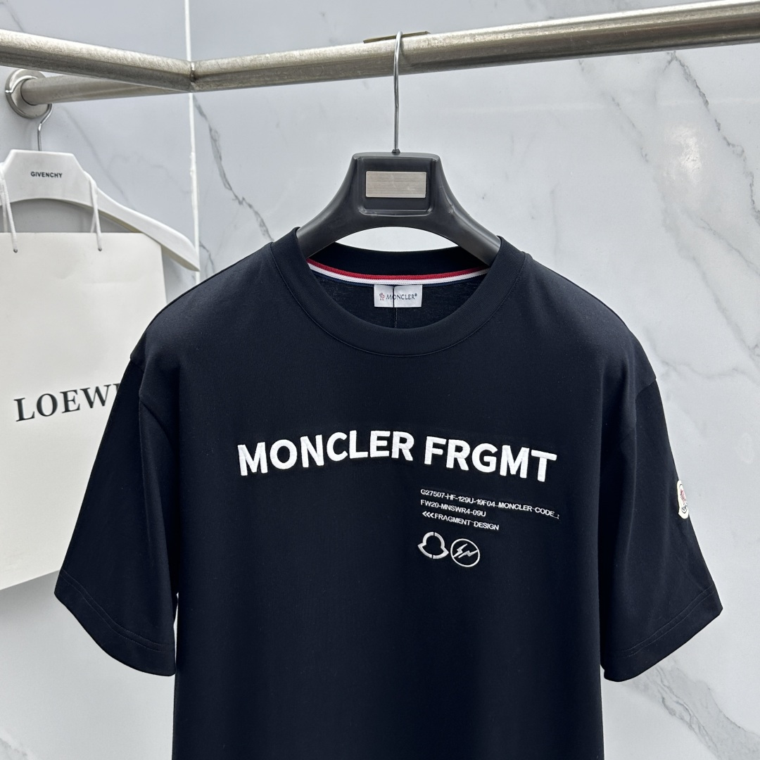 🆕Moncler蒙口 2026春夏新款短袖 官网同款T恤 双纱纯棉面料 多元化搭配 是眼下时尚前沿的创新