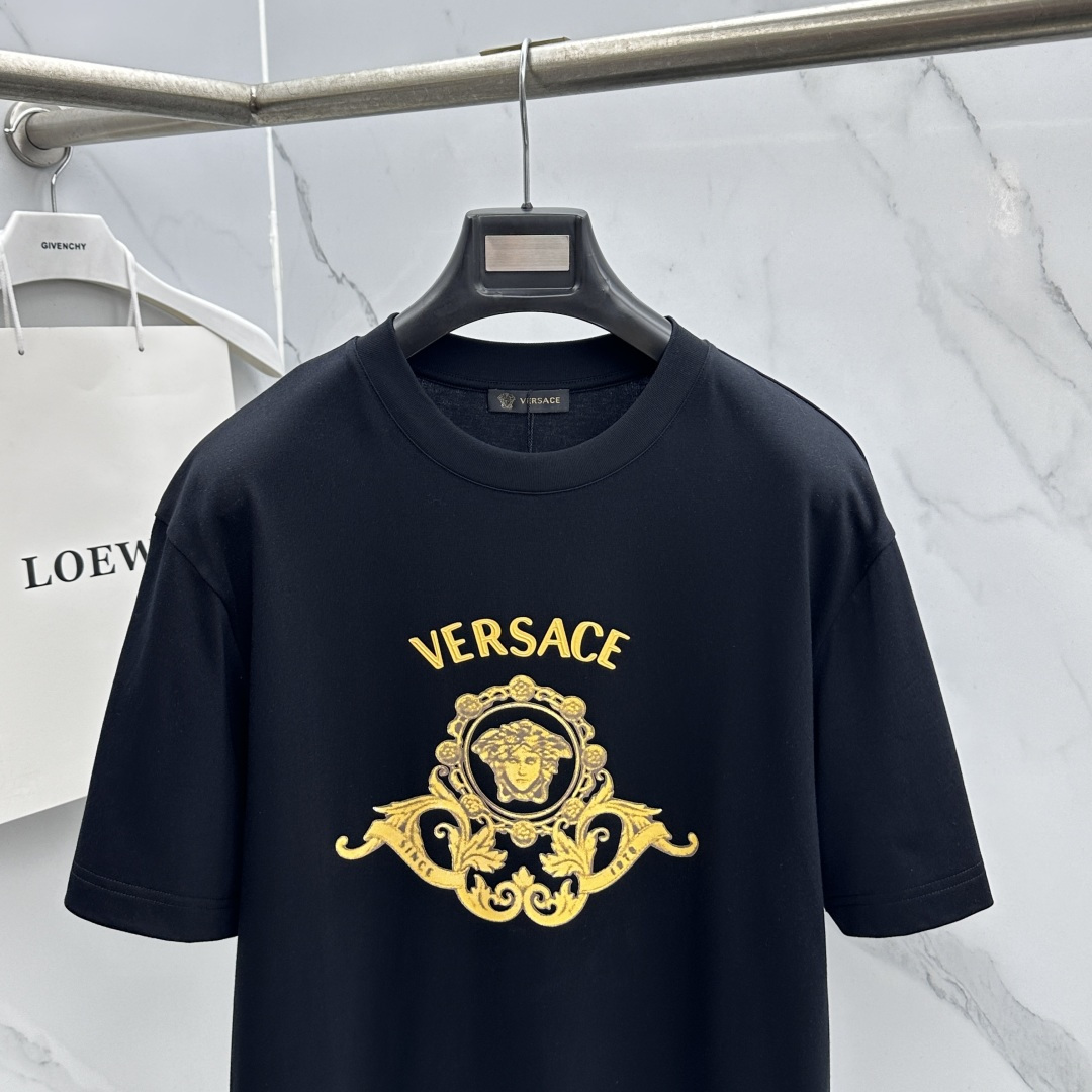 🆕Versace范思哲 2026春夏新款短袖 官网同款T恤 双纱纯棉面料 多元化搭配 是眼下时尚前沿的创