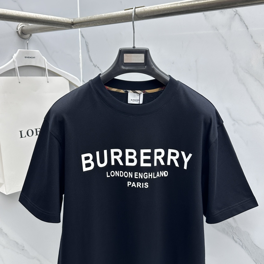 🆕Burberry巴宝莉 2026春夏新款短袖 官网同款T恤 双纱纯棉面料 多元化搭配 是眼下时尚前沿的