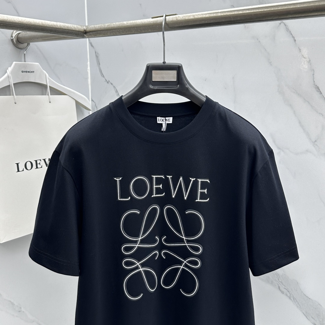🆕LOEWE罗意威 2026春夏新款短袖 官网同款T恤 双纱纯棉面料 多元化搭配 是眼下时尚前沿的创新趋