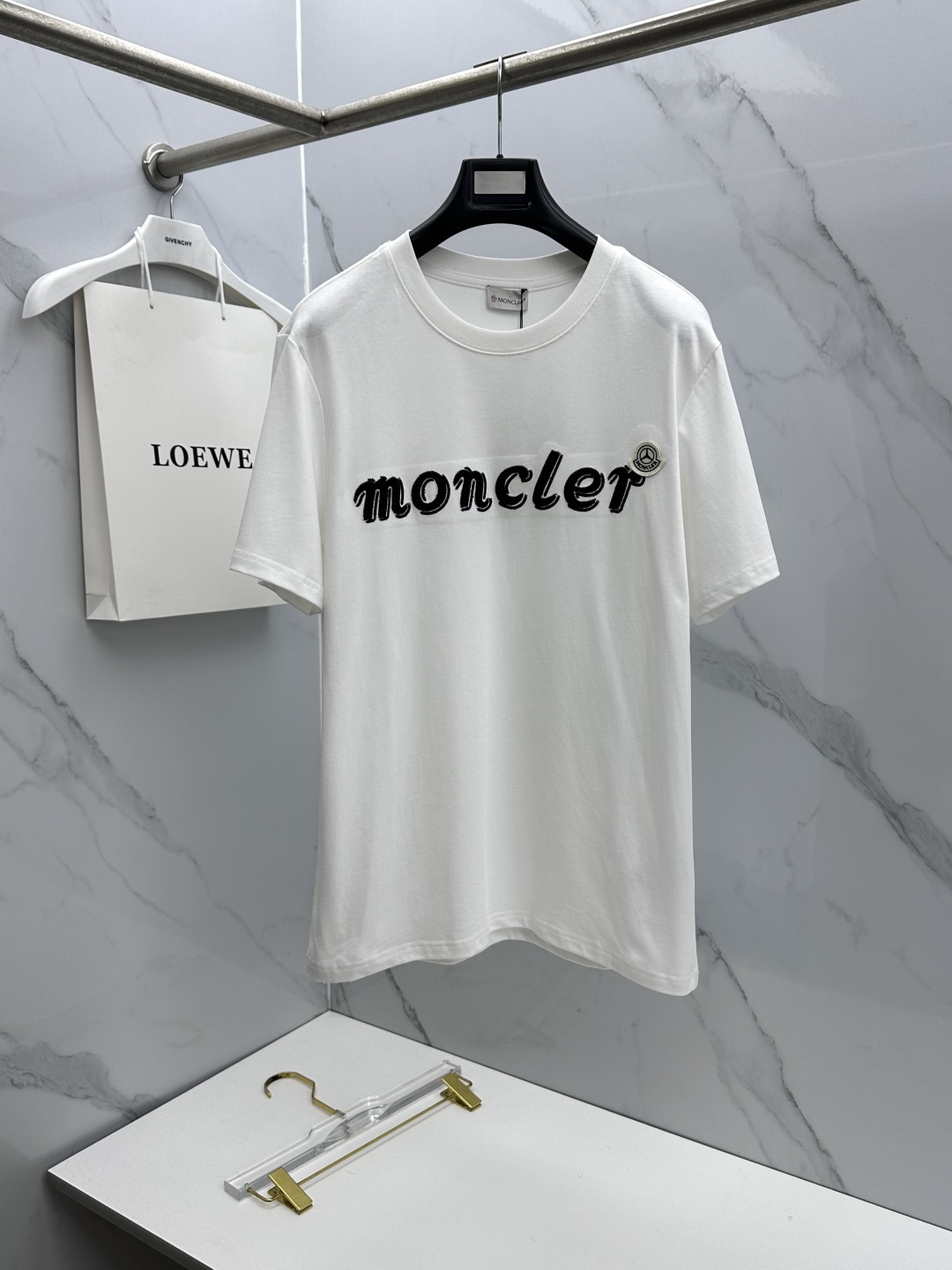 🆕Moncler蒙口 2026春夏新款短袖 官网同款T恤 双纱纯棉面料 多元化搭配 是眼下时尚前沿的创新