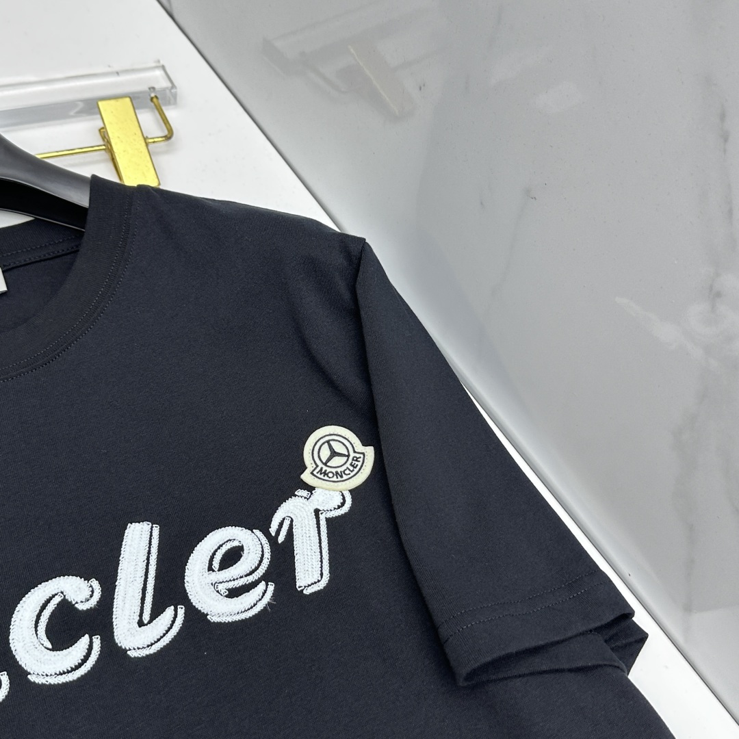 🆕Moncler蒙口 2026春夏新款短袖 官网同款T恤 双纱纯棉面料 多元化搭配 是眼下时尚前沿的创新
