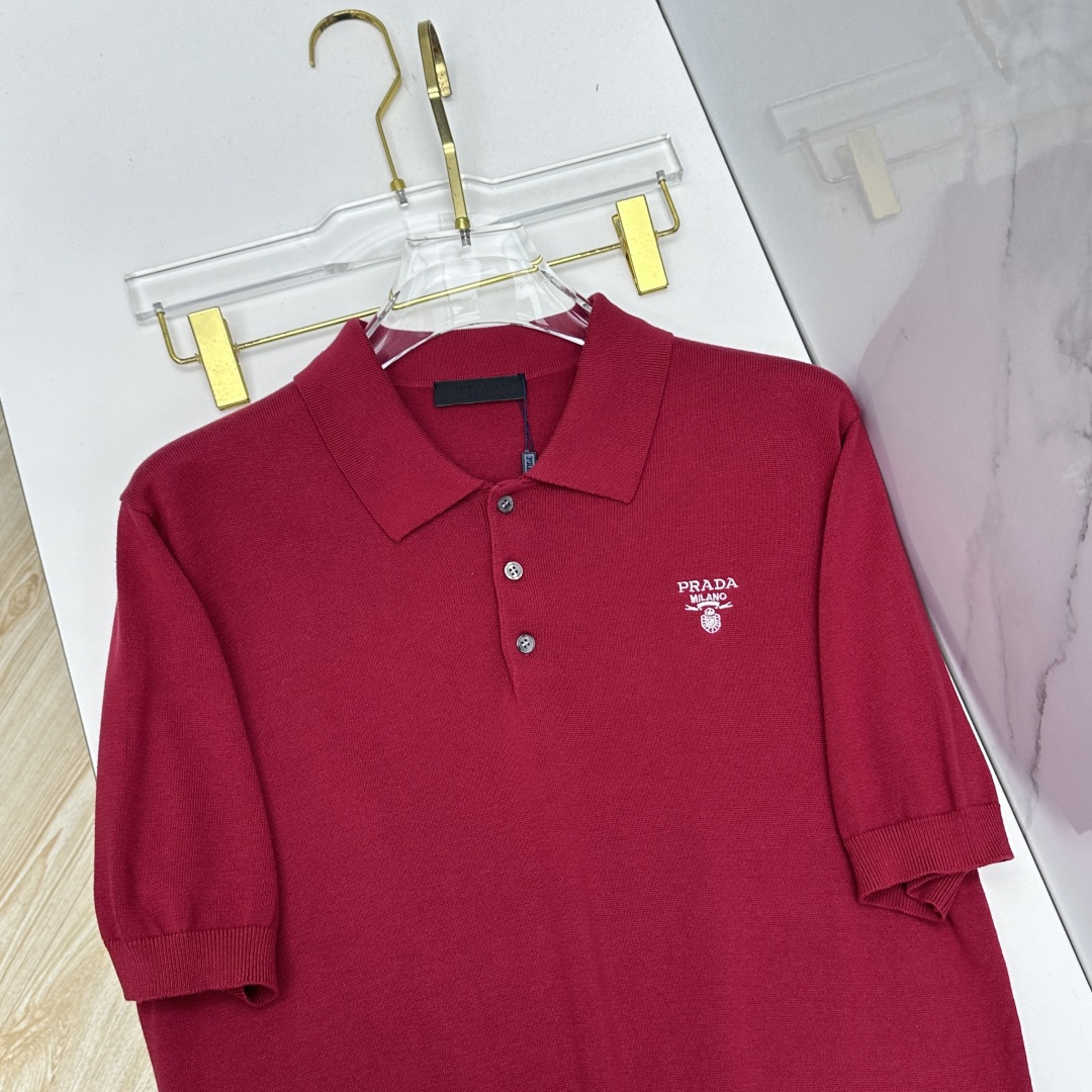 🆕Prada普拉达 2026ss夏季新品男士针织翻领短袖衫！独家首发 采用纤维超细与高弹的伊力特纱线织造