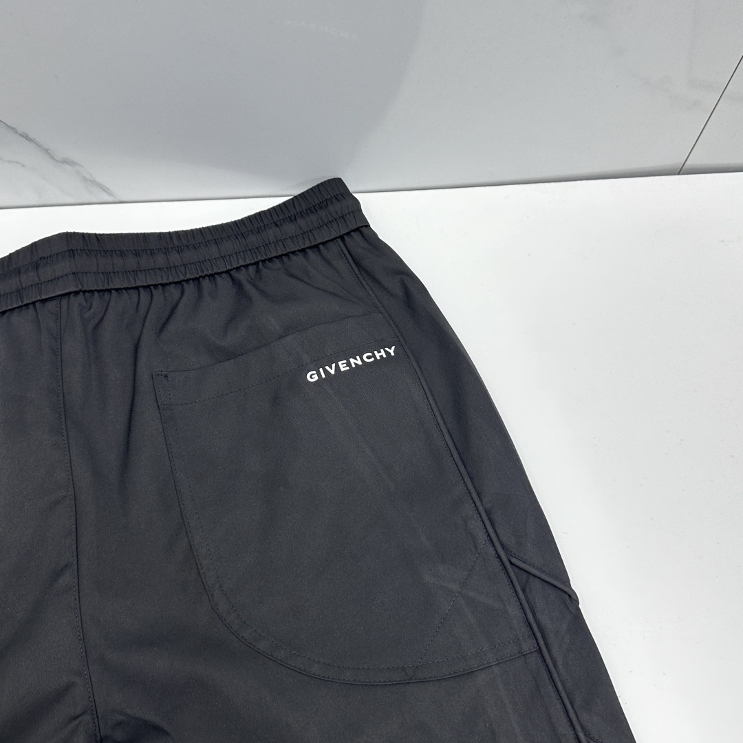 🆕Givenchy纪梵希 26ss春夏专供新款休闲裤 高端版本！定制速干面料 透气舒适度高，细节无可挑剔