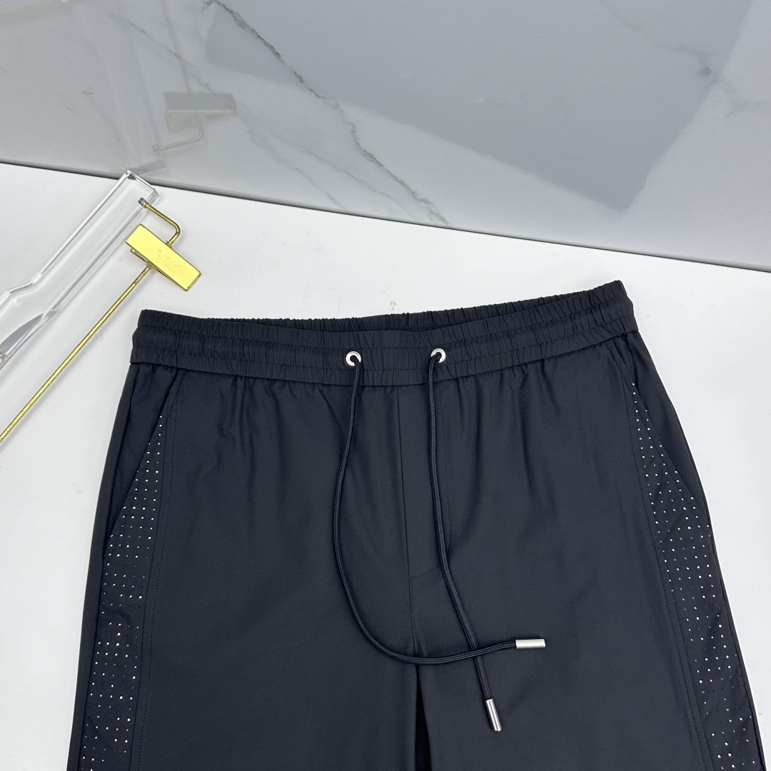 🆕Dior迪奥 26ss春夏专供新款休闲裤 高端版本！定制速干面料 透气舒适度高，细节无可挑剔，品牌元素