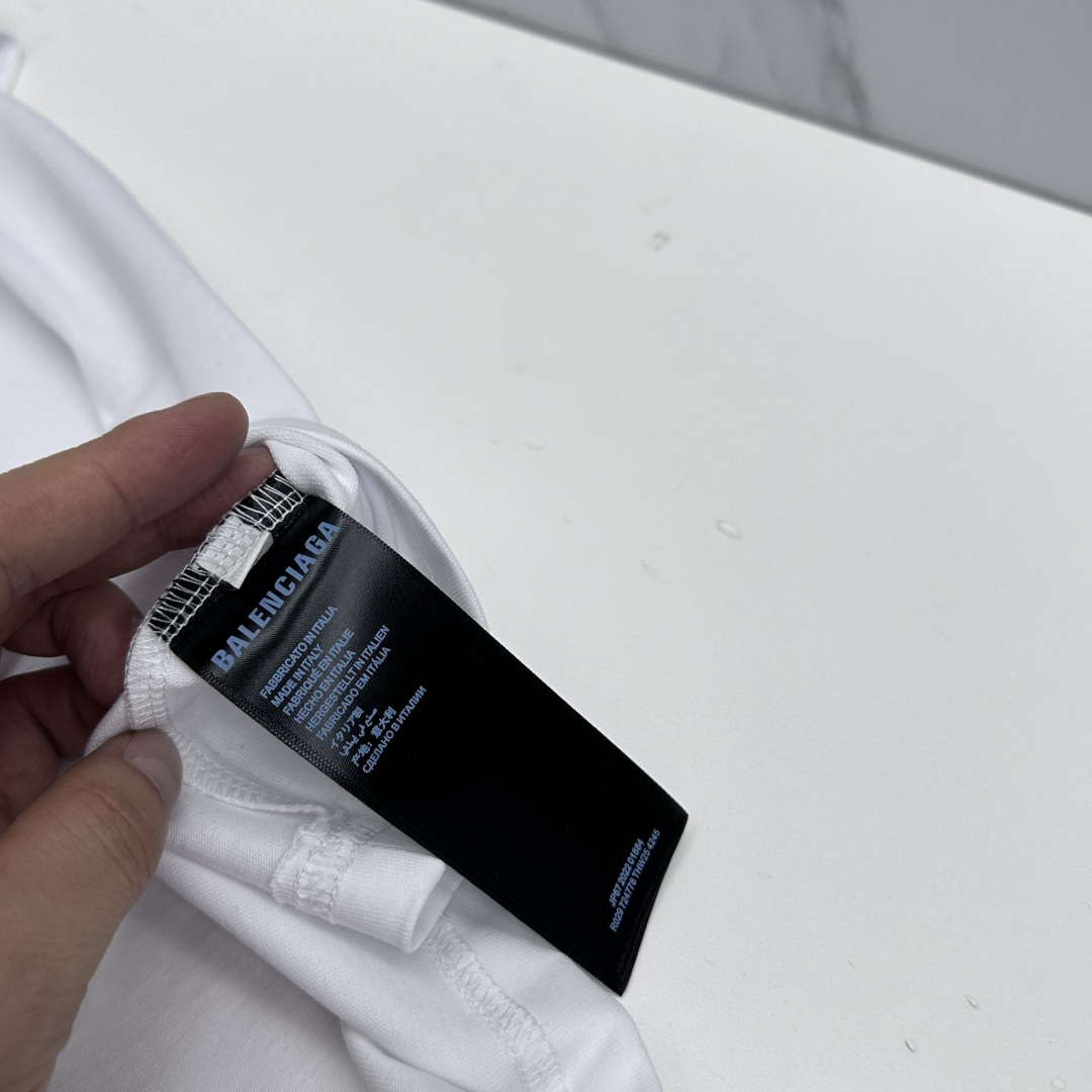 🆕Balenciaga巴黎世家 2026春夏新款印花短袖 官网同款T恤，双纱纯棉面料 多元化搭配 迎合眼