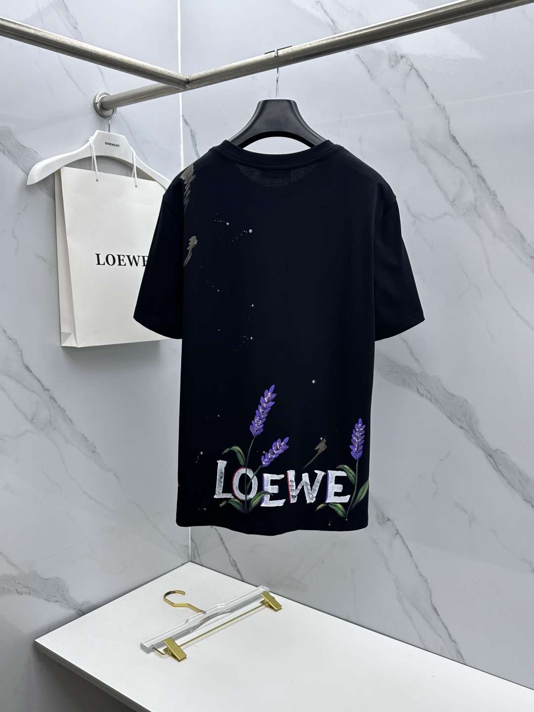 🆕LOEWE罗意威 2026春夏新款手绘涂鸦短袖 官网同款T恤，双纱纯棉面料 多元化搭配 迎合眼下时尚前