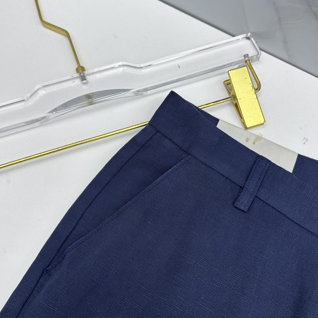 🆕Burberry巴宝莉 春夏新品棉麻休闲西裤，官网同步发售，裤身工艺设计，客供辅料、高定棉麻面料，柔软