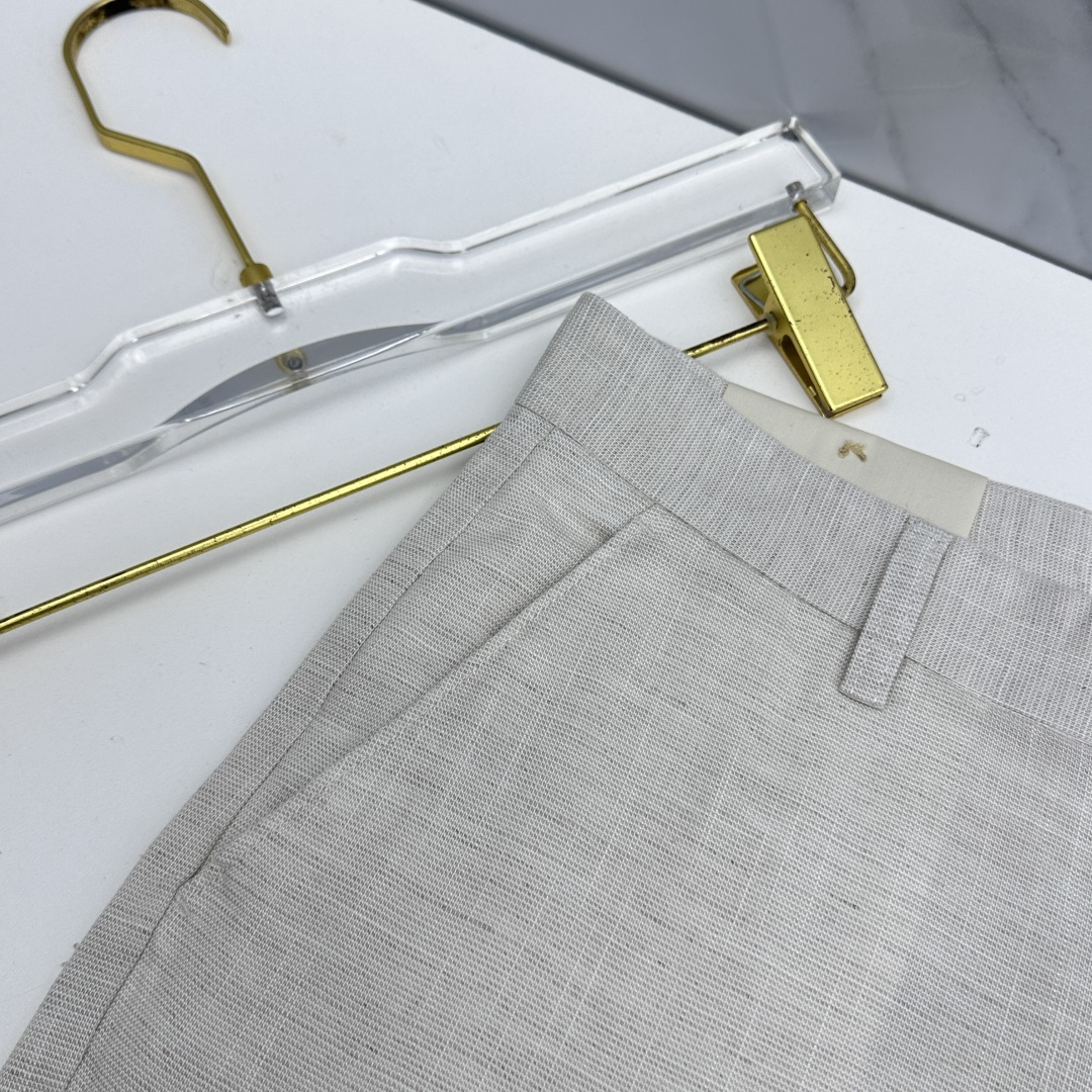 🆕Burberry巴宝莉 春夏新品棉麻休闲西裤，官网同步发售，裤身工艺设计，客供辅料、高定棉麻面料，柔软