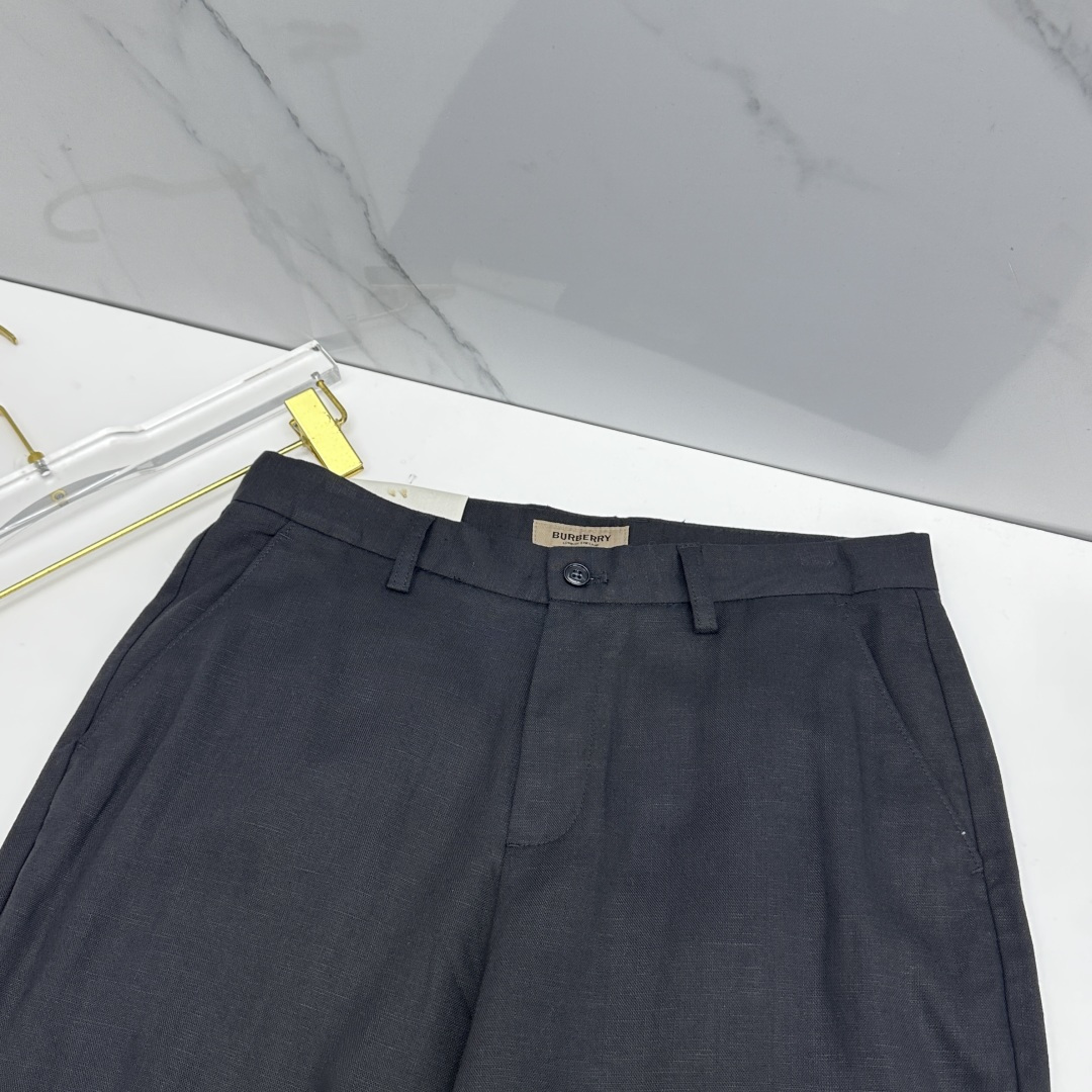 🆕Burberry巴宝莉 春夏新品棉麻休闲西裤，官网同步发售，裤身工艺设计，客供辅料、高定棉麻面料，柔软