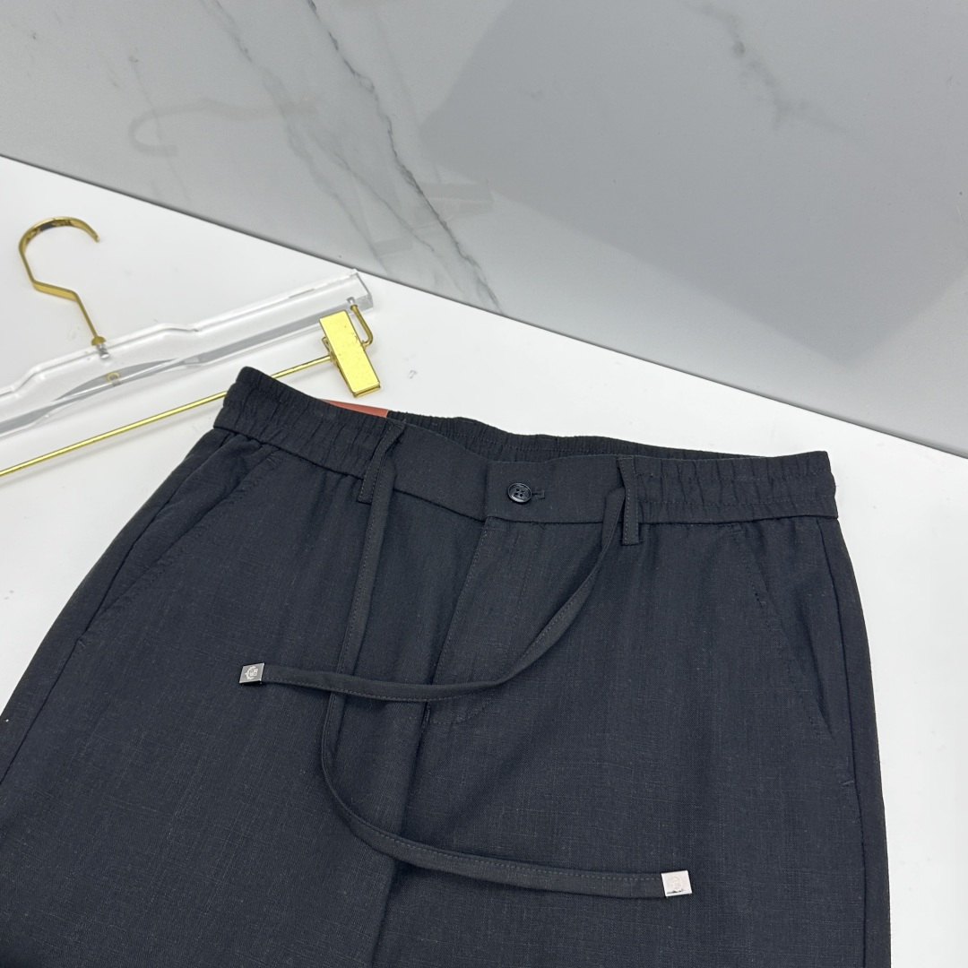🆕loro Piana 春夏新品棉麻休闲西裤，官网同步发售，裤身工艺设计，客供辅料、高定棉麻面料，柔软丝