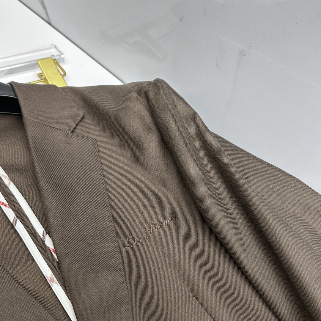 🆕loro Piana 高定西服 2026早春轻奢系列，最新时尚男款西装外套.定织定染面料。处处细节显工