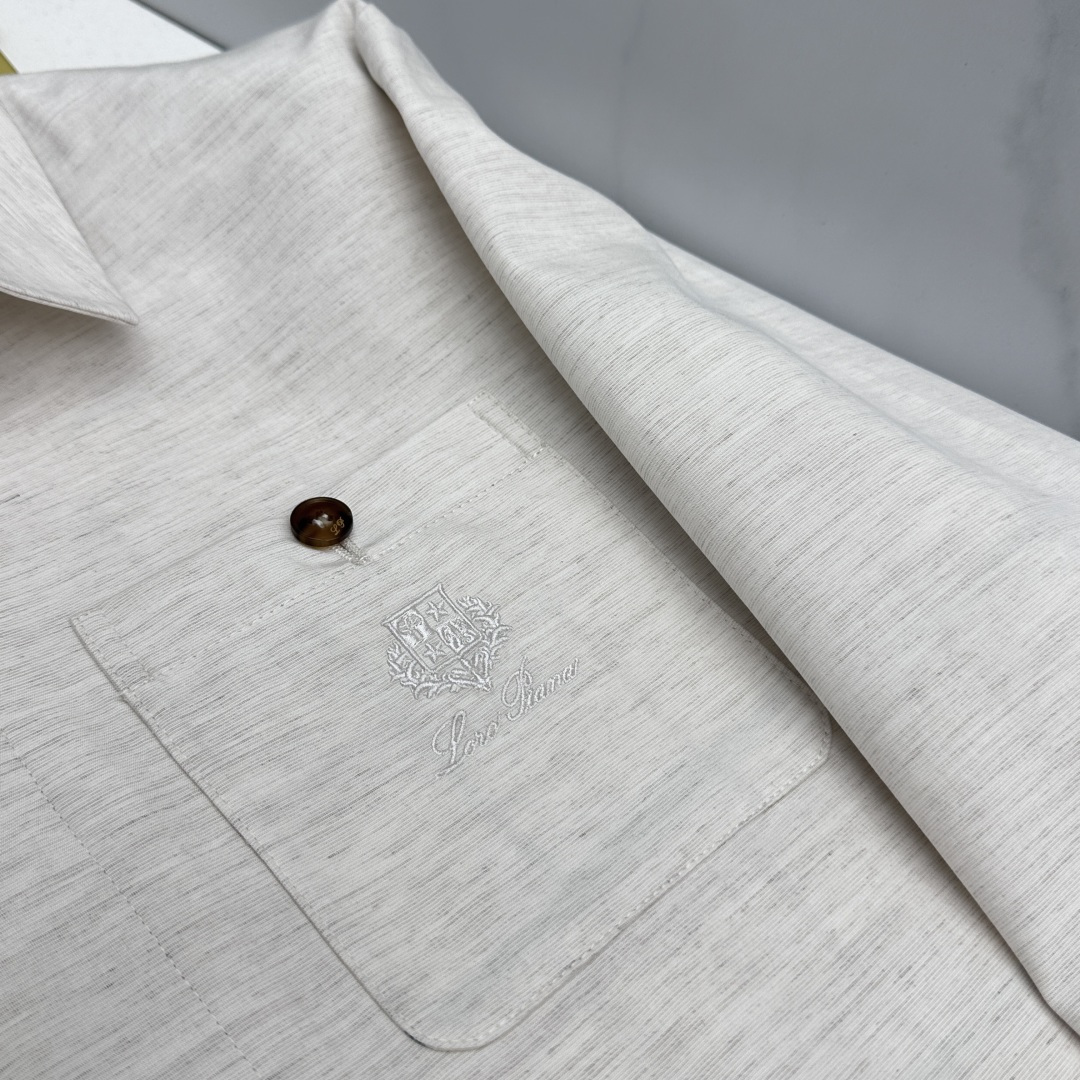 🆕loro Piana 1916早春轻奢系列，最新时尚男款翻领夹克外套.定织定染面料。处处细节显工艺足够
