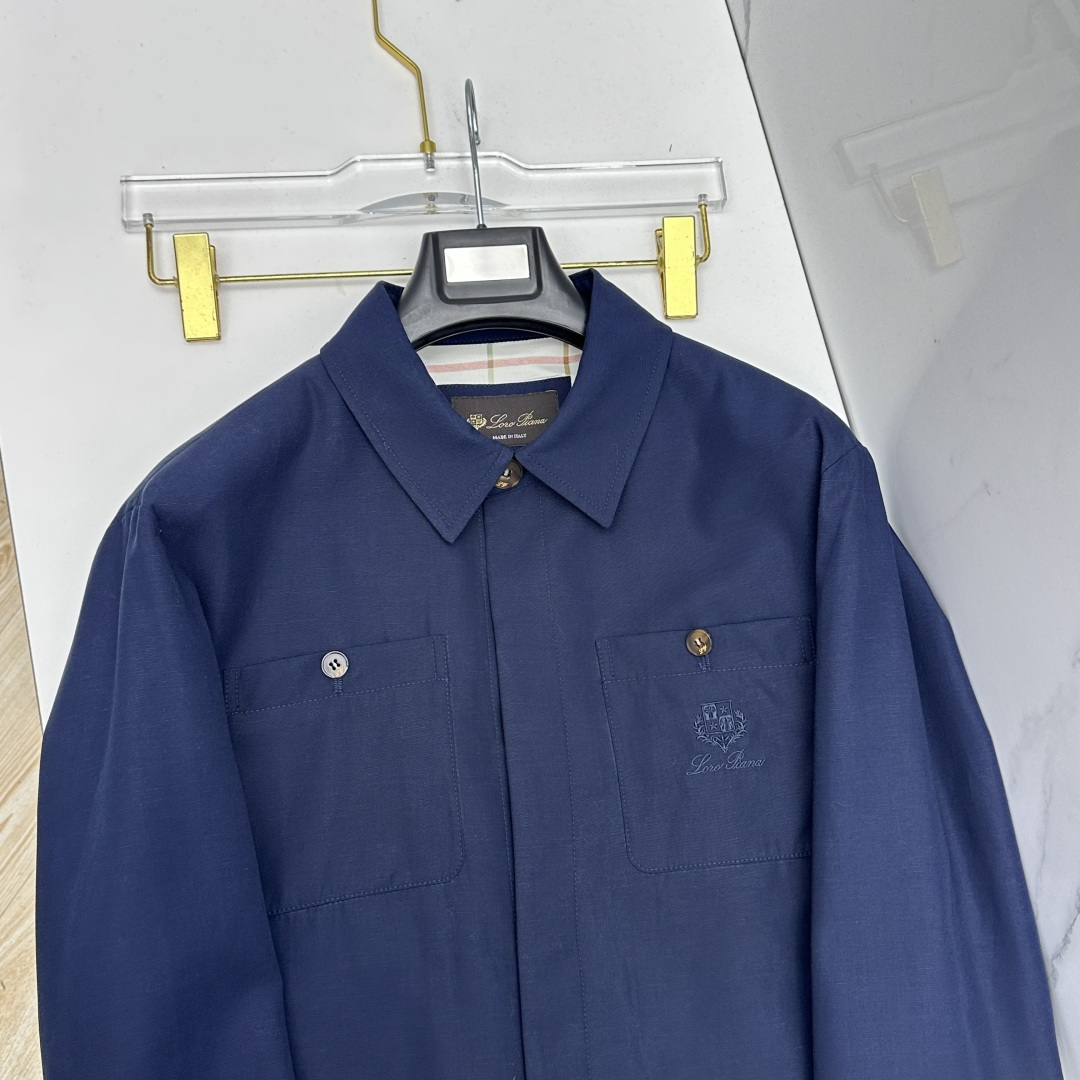 🆕loro Piana 1916早春轻奢系列，最新时尚男款翻领夹克外套.定织定染面料。处处细节显工艺足够