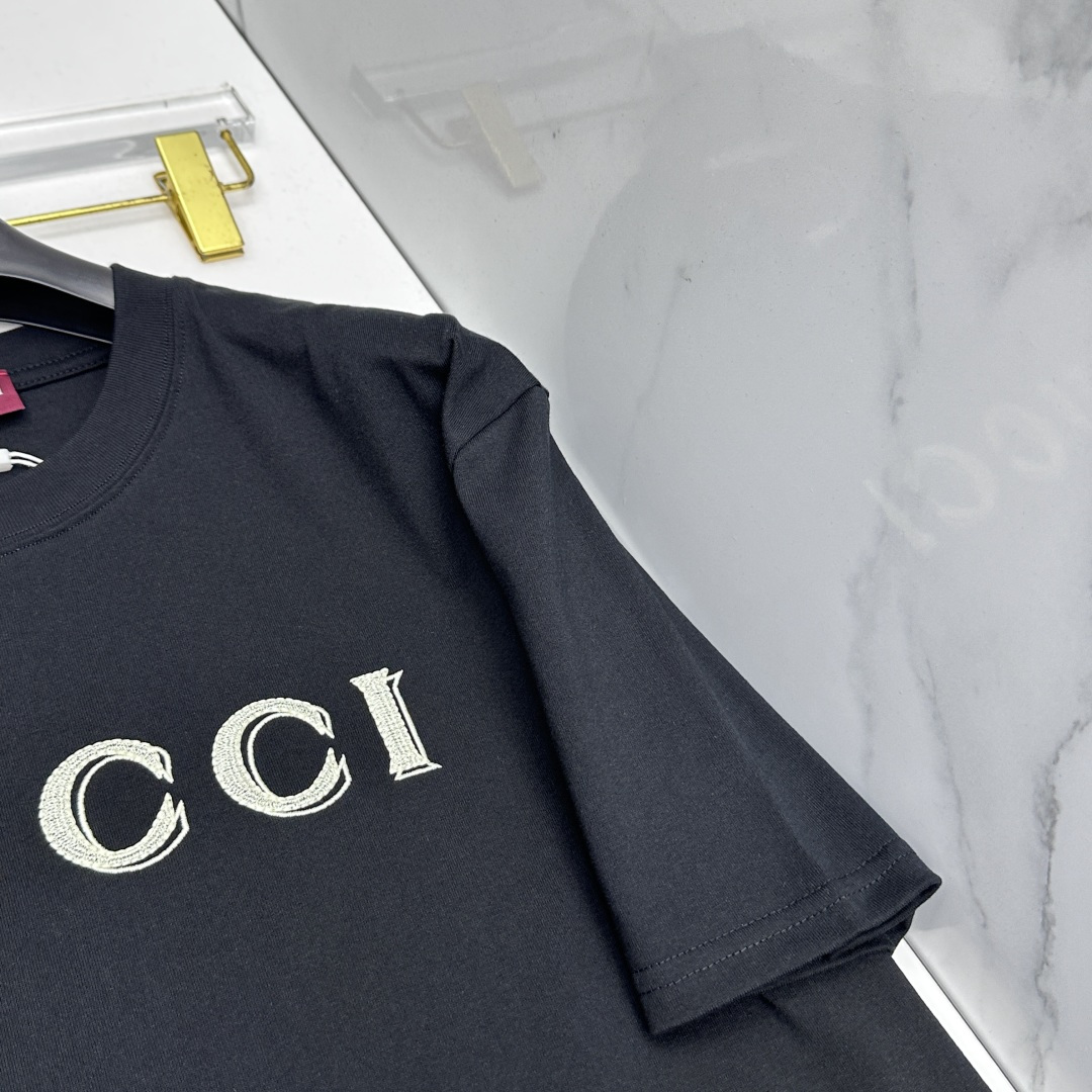 🆕Gucci古驰 新款首发专柜最新款短袖圆领T恤 高端订制 字母刺绣设计 高定面料.手感柔软.穿着舒适.