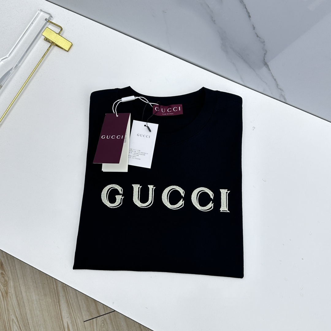 🆕Gucci古驰 新款首发专柜最新款短袖圆领T恤 高端订制 字母刺绣设计 高定面料.手感柔软.穿着舒适.