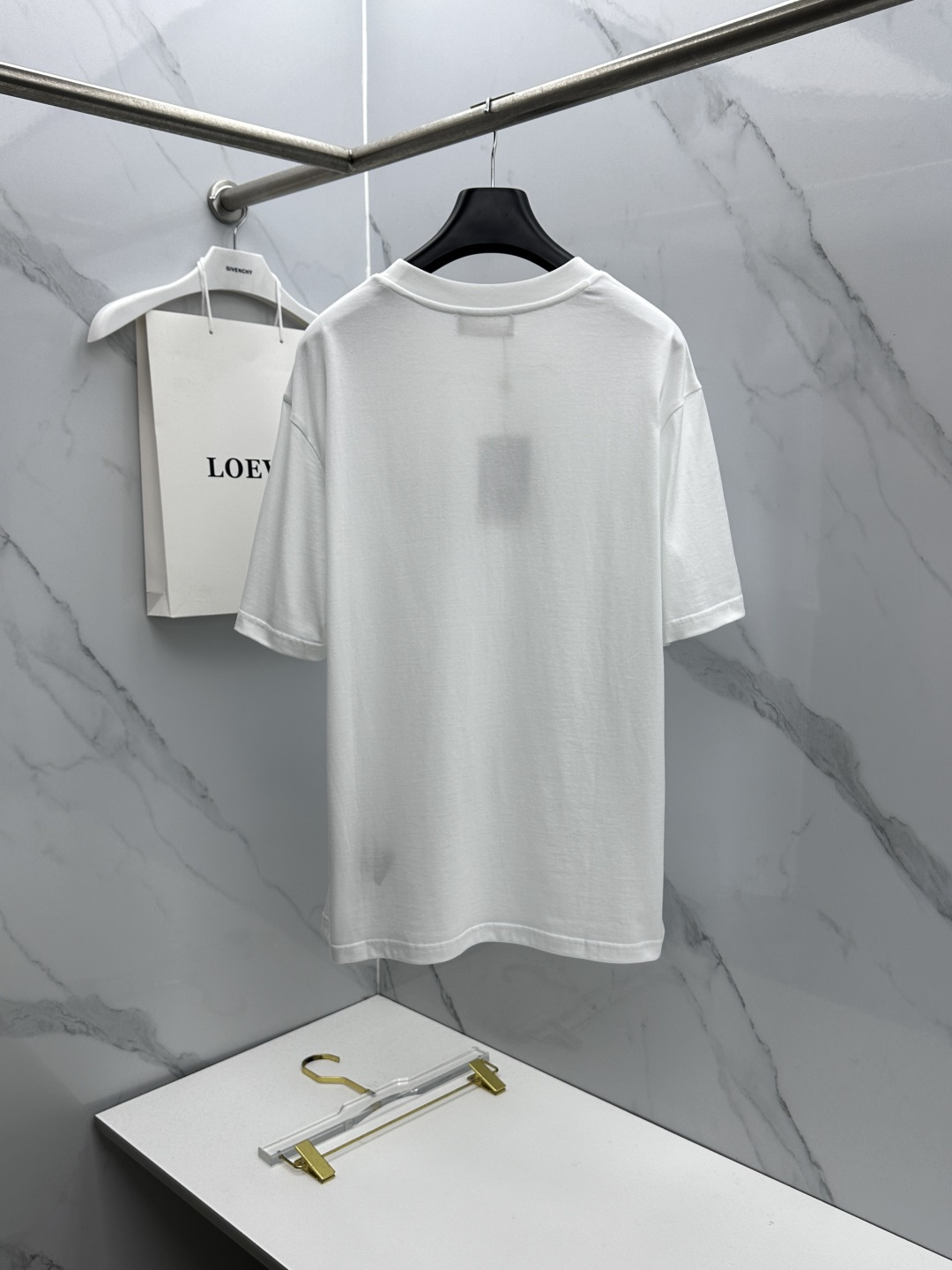 🆕loro Piana 新款首发专柜最新款短袖圆领T恤 高端订制 胸前logo设计 高定面料.手感柔软.
