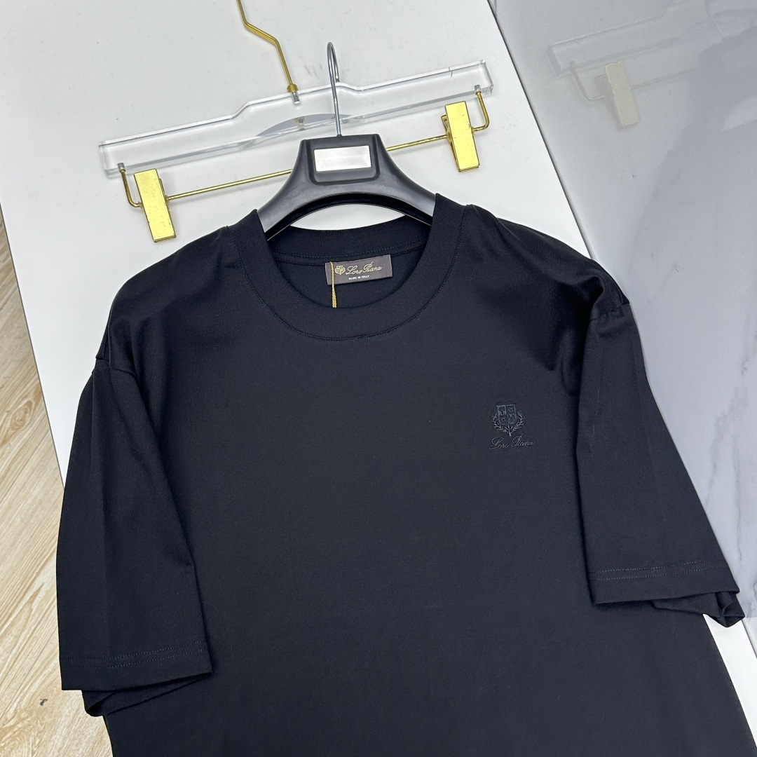🆕loro Piana 新款首发专柜最新款短袖圆领T恤 高端订制 胸前logo设计 高定面料.手感柔软.