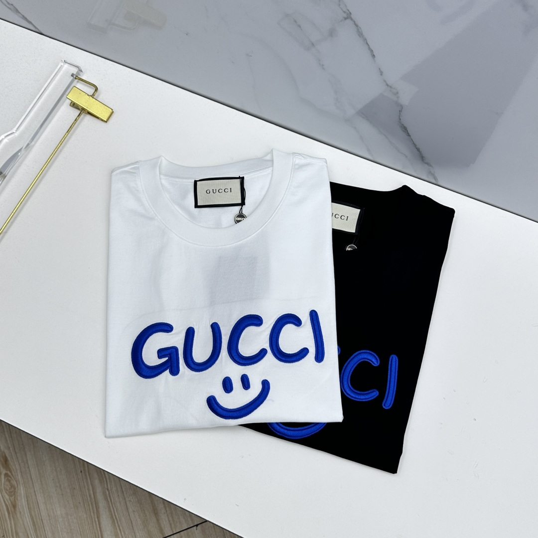 🆕Gucci古驰 新款首发专柜最新款短袖圆领T恤 高端订制 胸前logo设计 高定面料.手感柔软.穿着舒